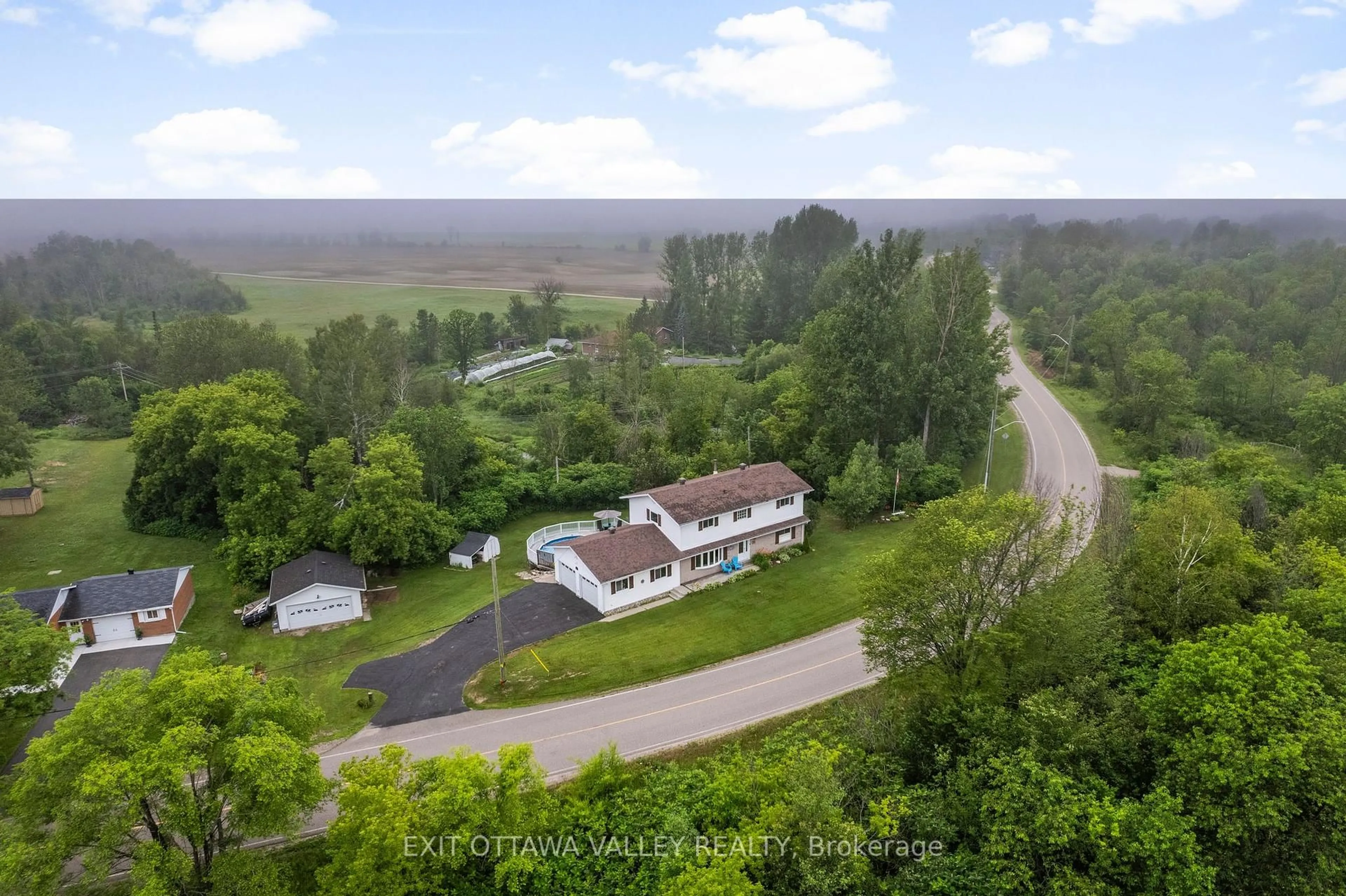 A pic from outside/outdoor area/front of a property/back of a property/a pic from drone, unknown for 13 Watchorn Dr, Beachburg Ontario K0J 1C0