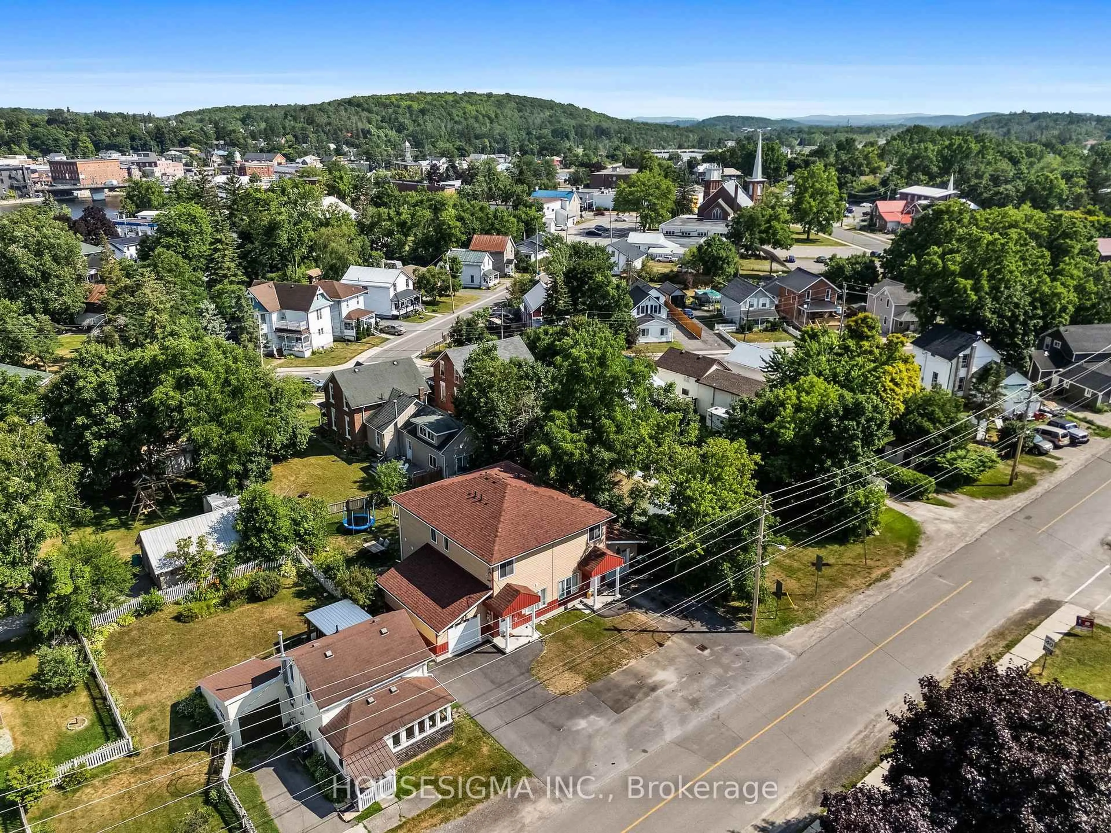 A pic from outside/outdoor area/front of a property/back of a property/a pic from drone, street for 57 Kent St, Trent Hills Ontario K0L 1L0