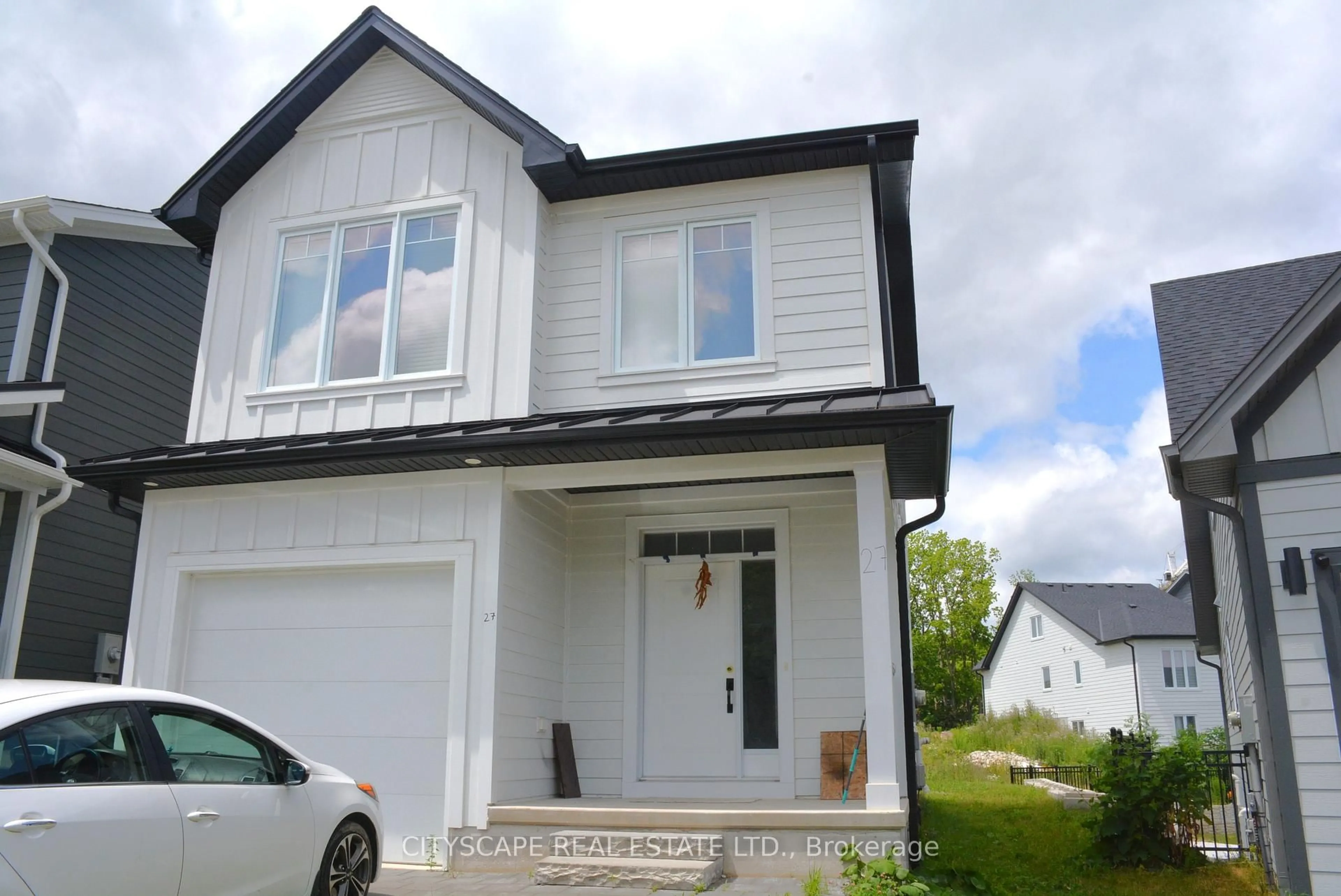 Home with vinyl exterior material, street for 27 Christopher Crt, London South Ontario N5Z 0B1