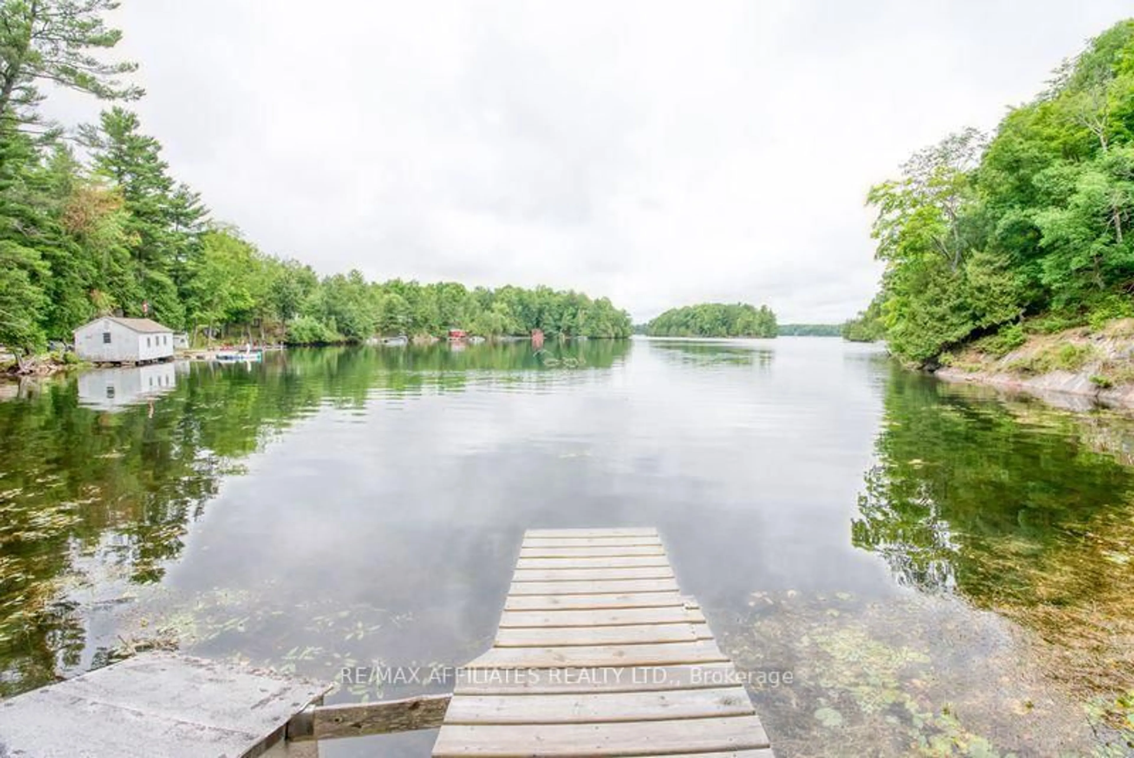 Blurry image for 323 Burns Rd, Godfrey Ontario K0H 1T0
