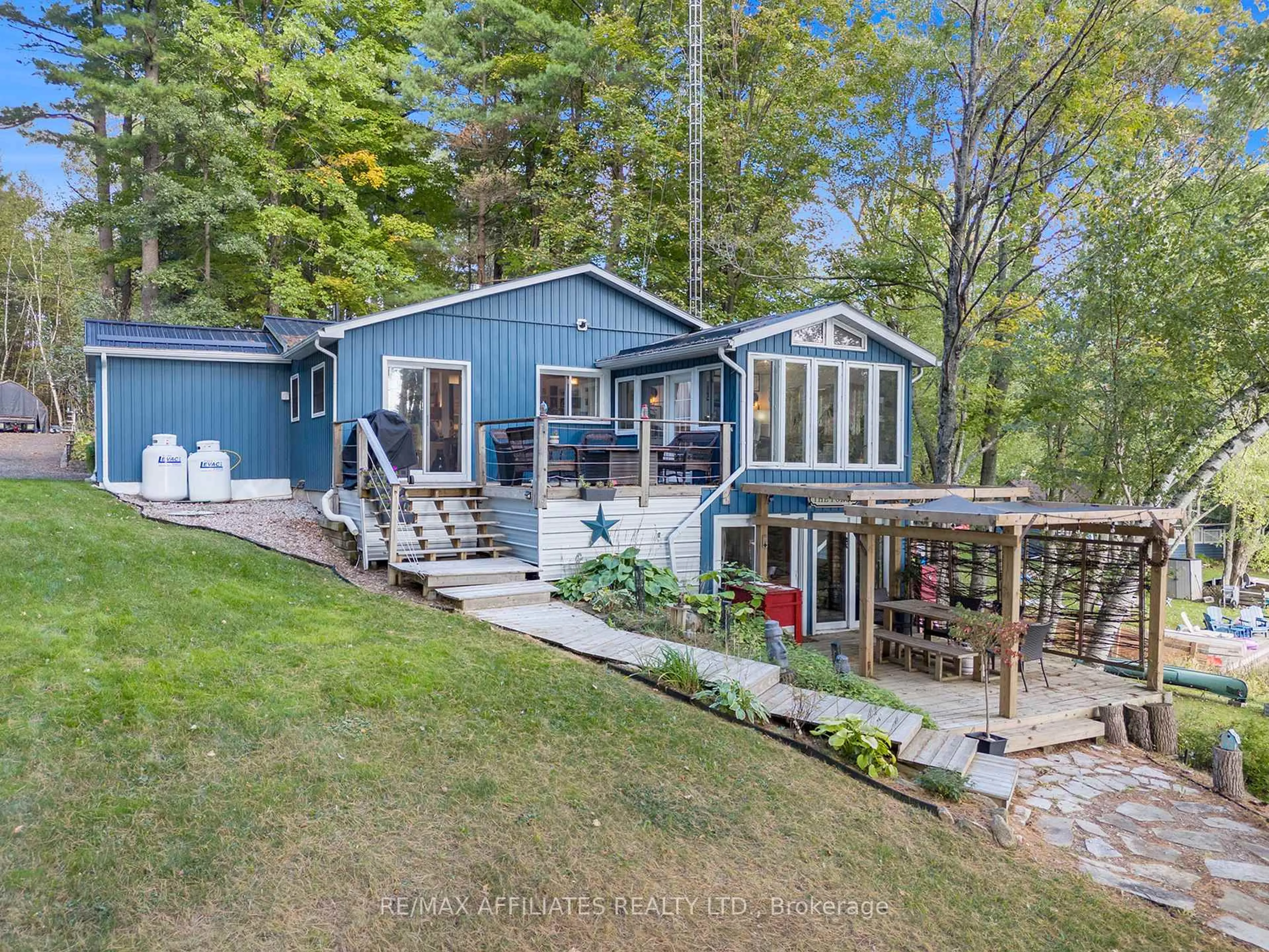 A pic from outside/outdoor area/front of a property/back of a property/a pic from drone, water/lake/river/ocean view for 331 Cameron Ave, Perth Ontario K7H 3C3