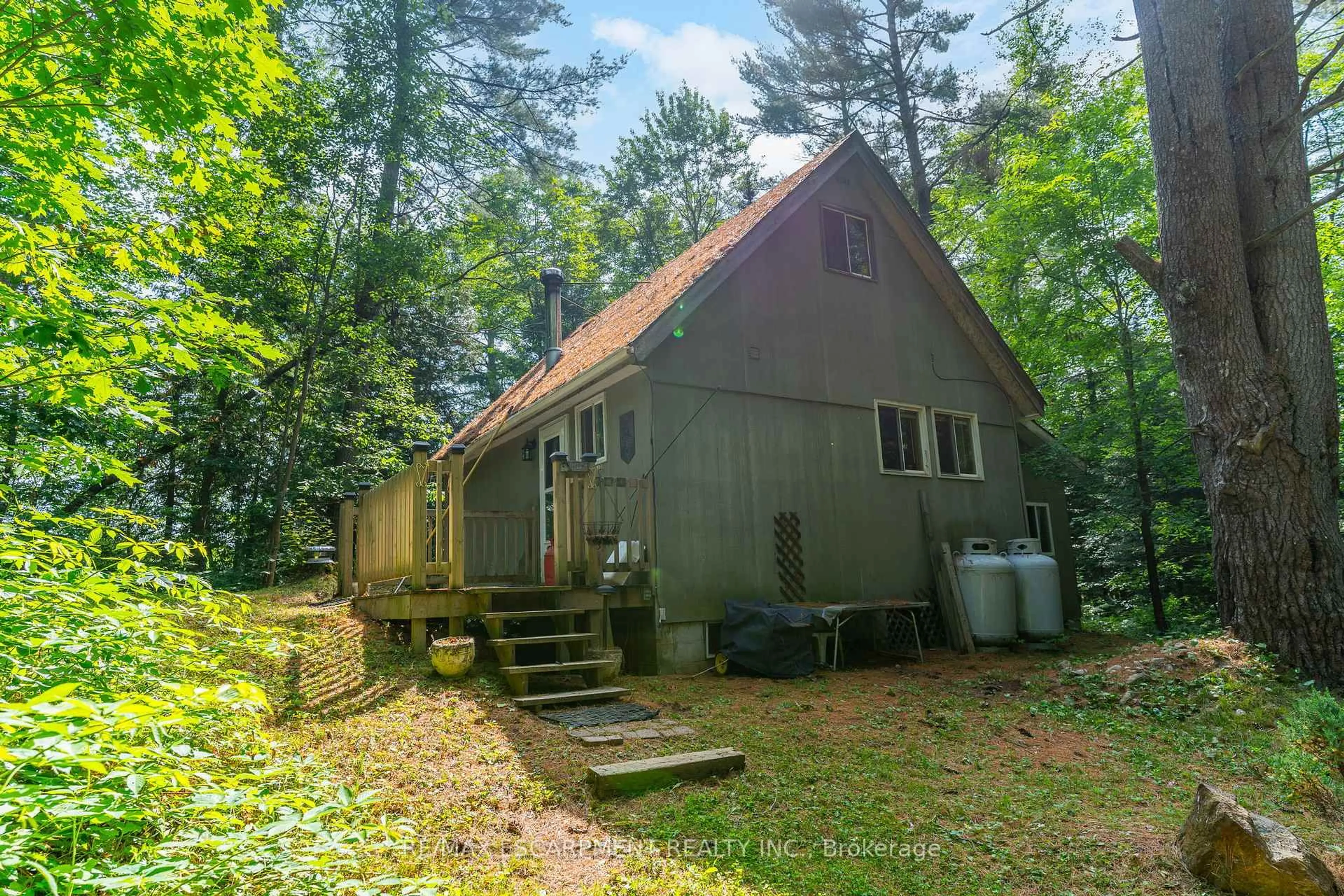 Unknown for 1083 Fairy Falls Rd, Lake of Bays Ontario P0B 1A0