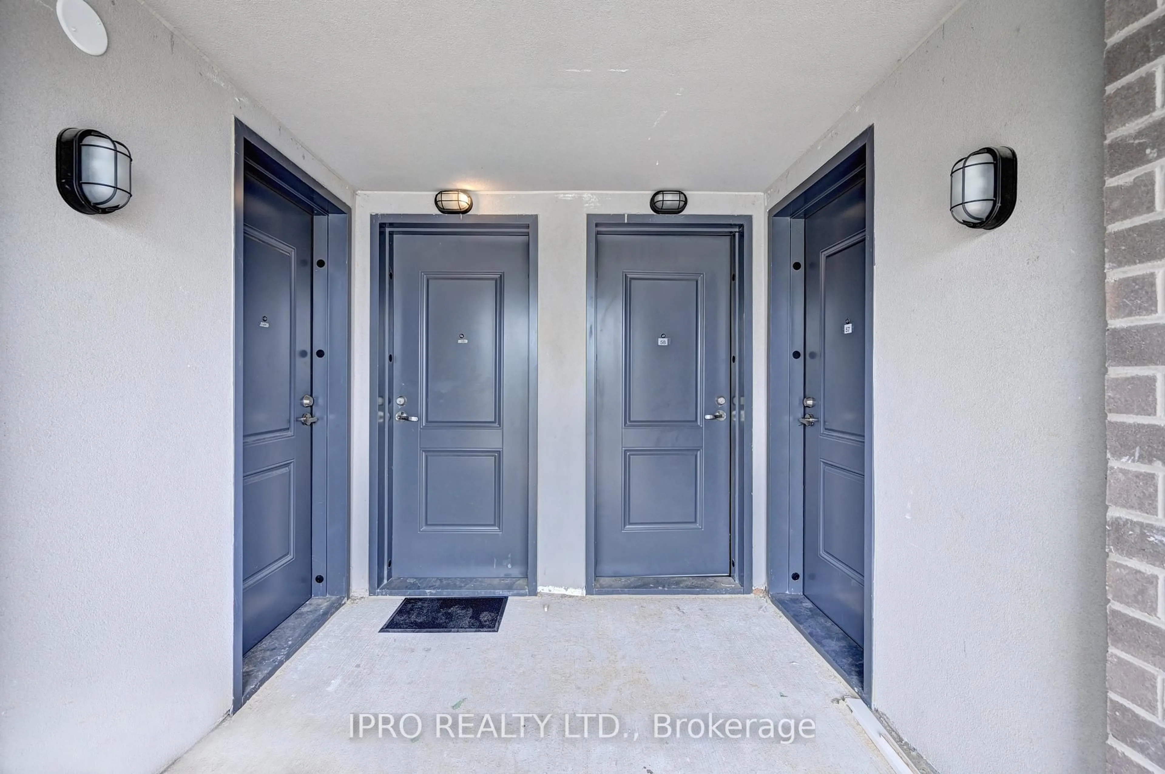 Indoor entryway for 350 Fisher Mills Rd ## C-59, Cambridge Ontario N3C 4N5