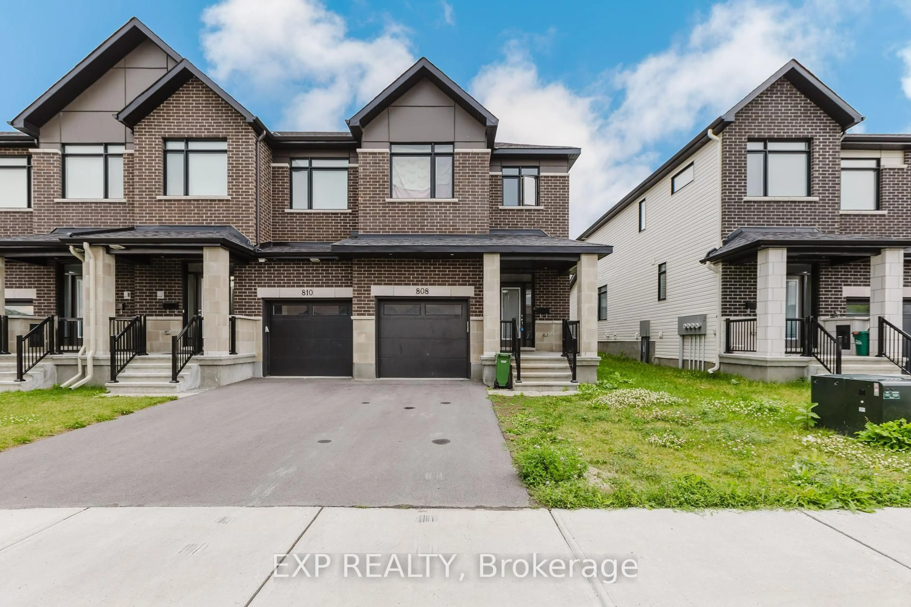 Unknown for 808 Mochi Circ, Ottawa Ontario K2J 6Y9