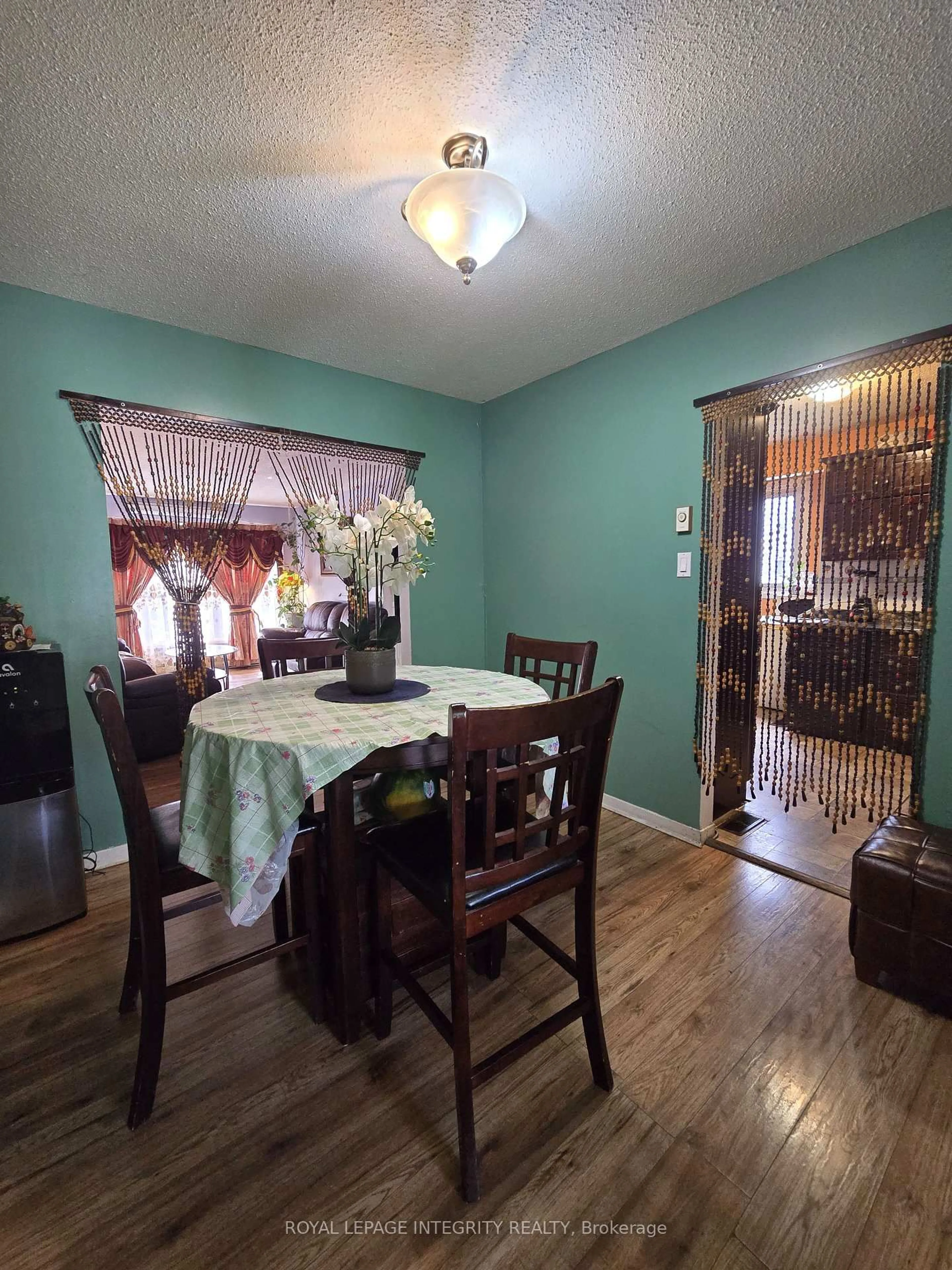 Dining room, unknown for 758 Glengarry Blvd, Cornwall Ontario K6H 6E7