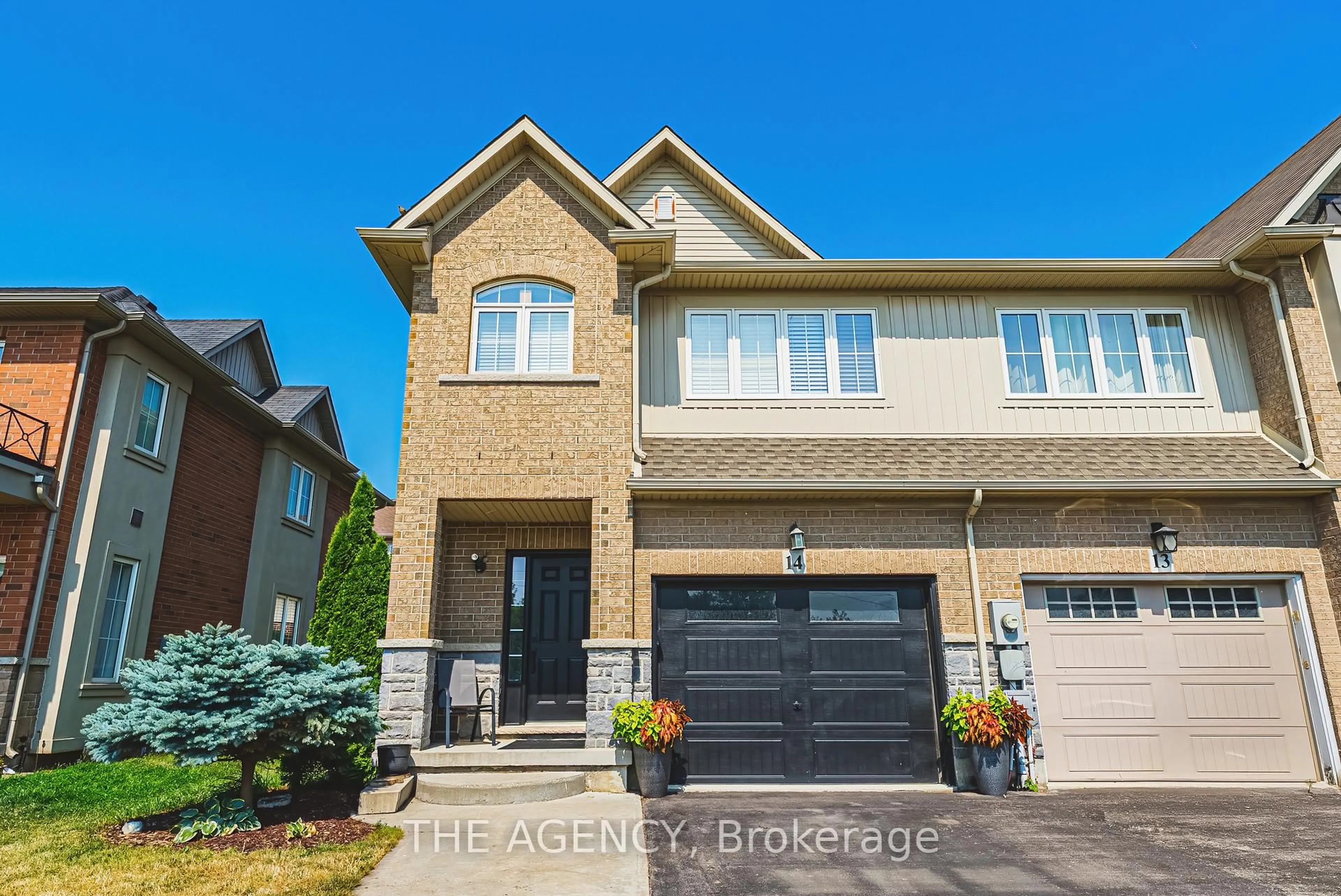 Home with brick exterior material, street for 170 Palacebeach Tr #14, Hamilton Ontario L8E 0H2