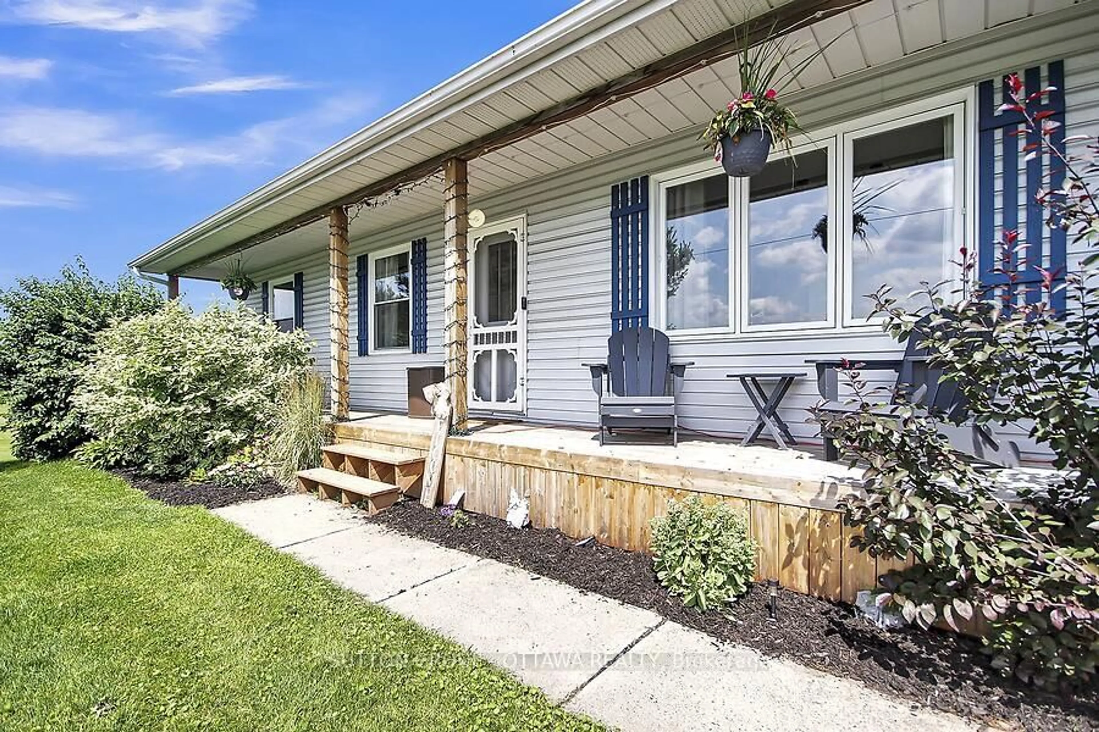 Home with vinyl exterior material, street for 16979 McNeil Rd, North Stormont Ontario K0C 1W0