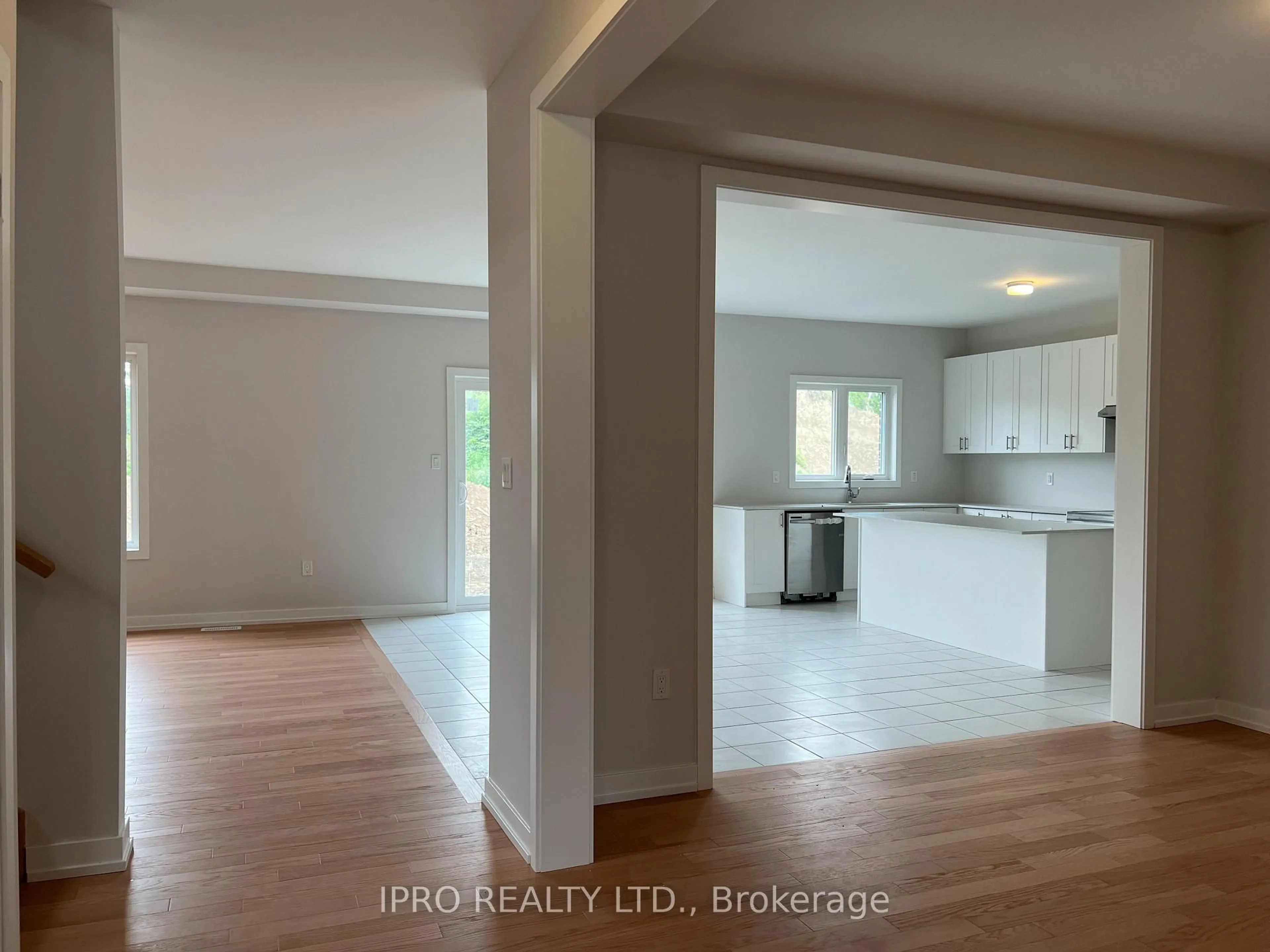 Open concept kitchen, unknown for 14 Bird St, Norfolk Ontario N3Y 0G9