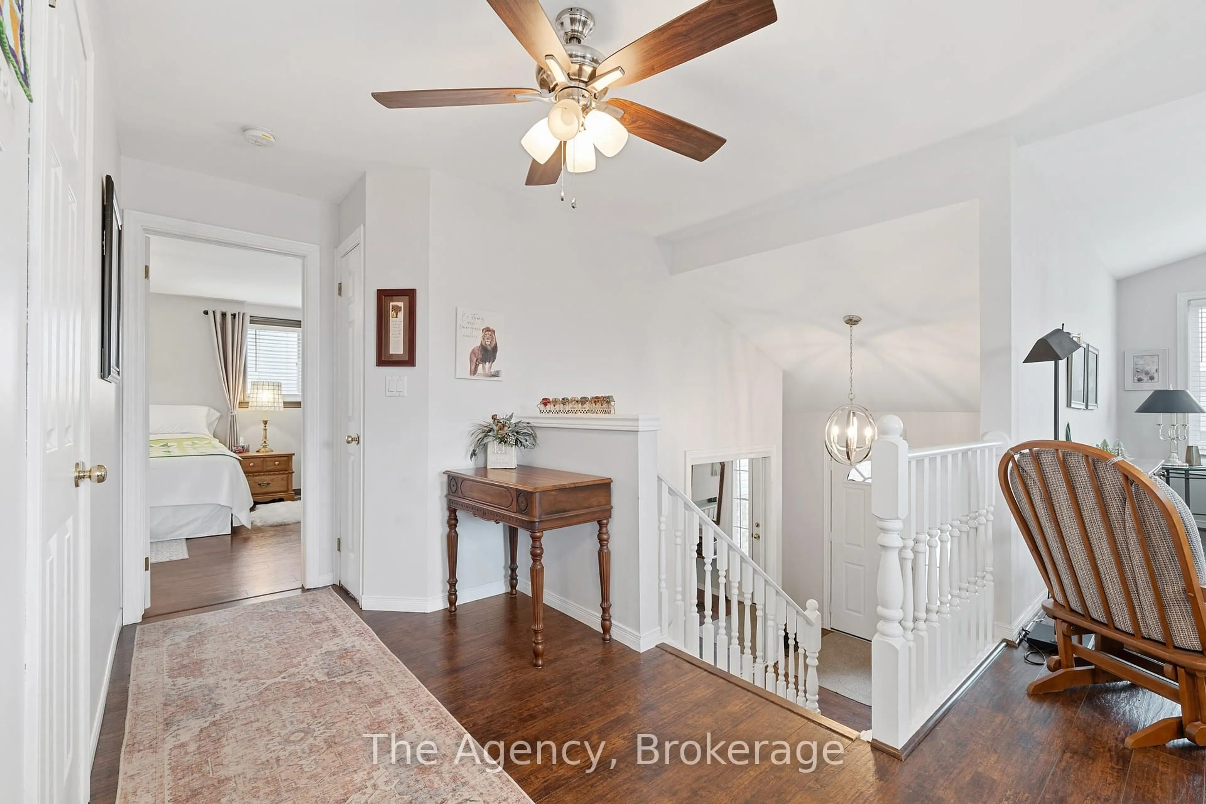 Indoor entryway for 7 Rochelle Cres, Fort Erie Ontario L0S 1N0