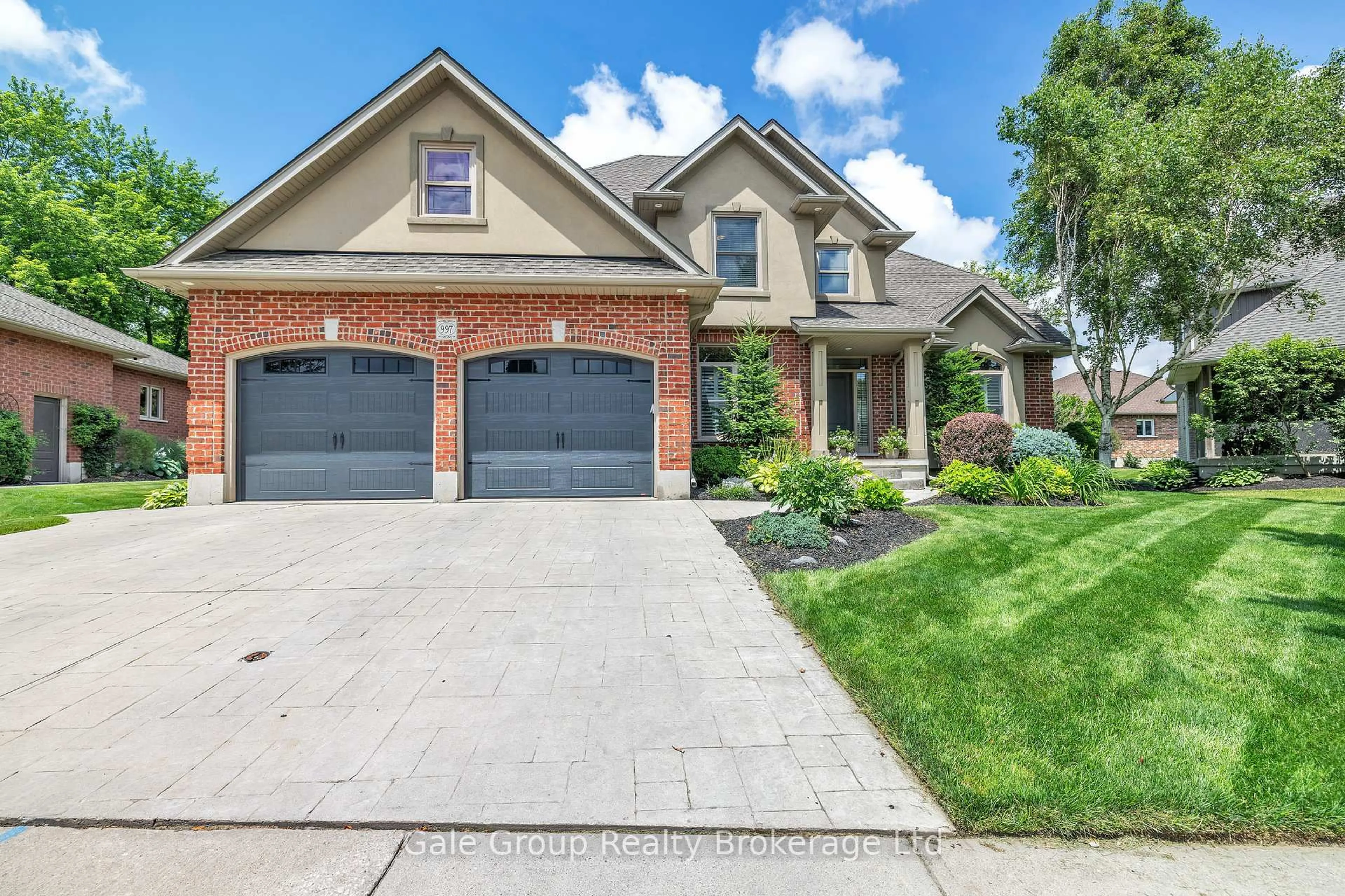 Home with brick exterior material, street for 997 Ridgewood Dr, Woodstock Ontario N4T 0A6