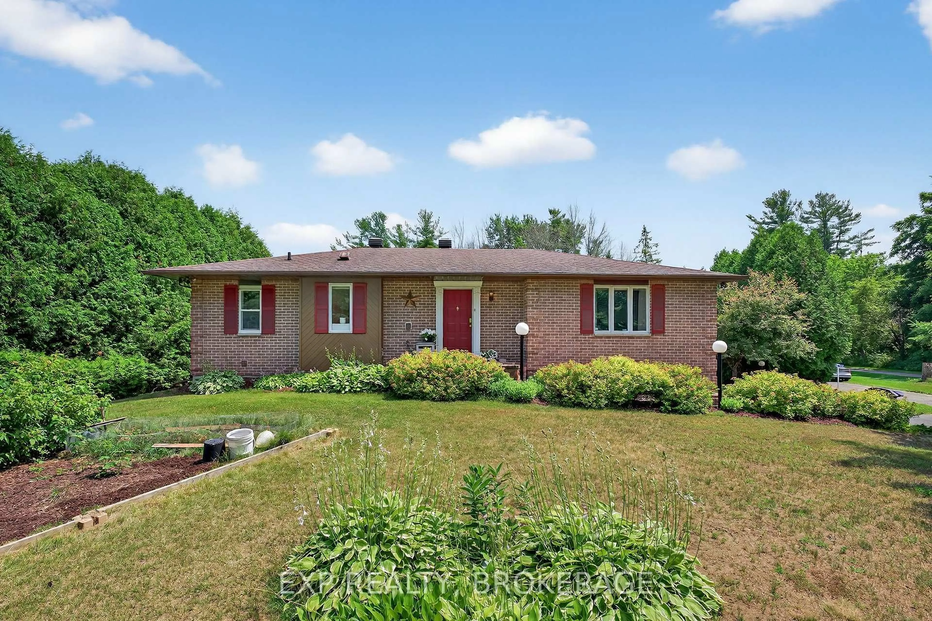 Home with brick exterior material, unknown for 1500 Blakey's Point Rd, Augusta Ontario K0E 1T0