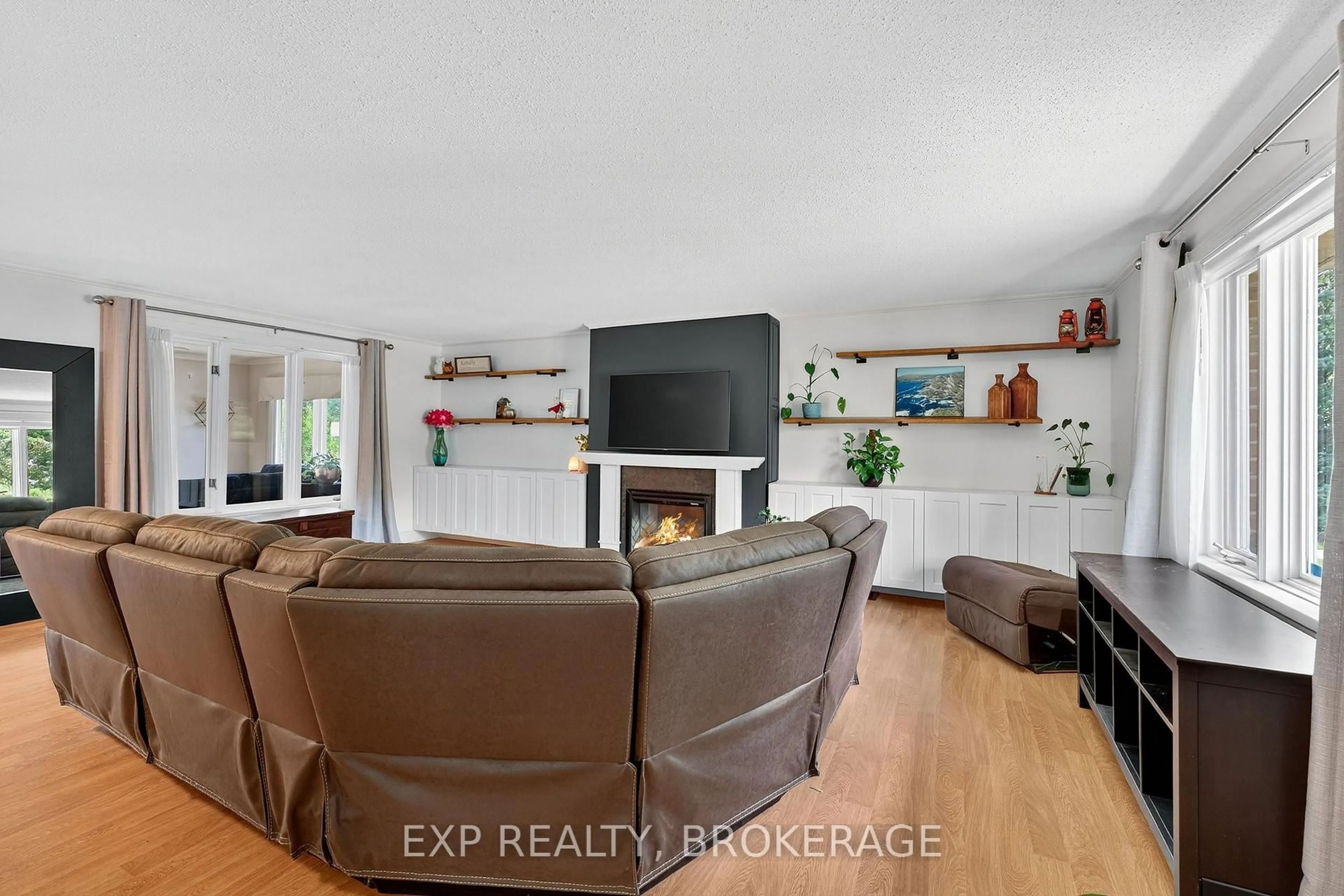 Living room with furniture, unknown for 1500 Blakey's Point Rd, Augusta Ontario K0E 1T0