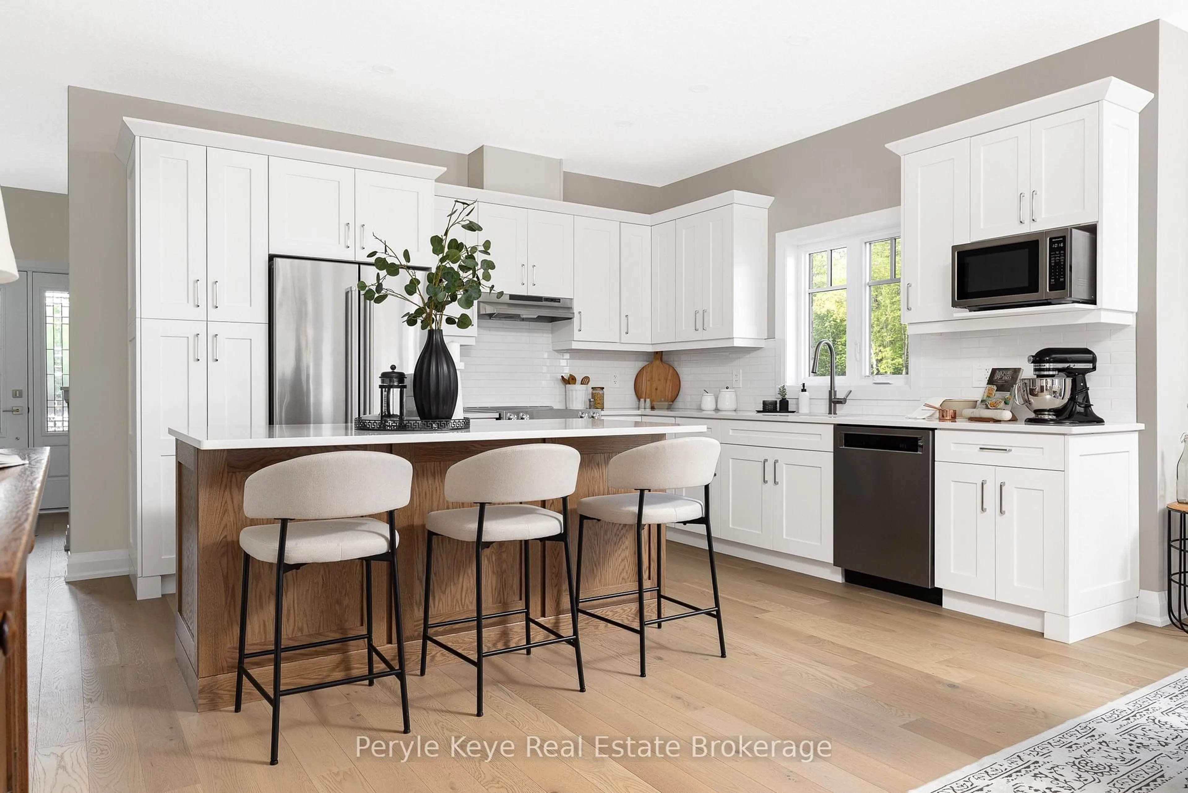 Open concept kitchen, unknown for 14 Charles Morley Blvd, Huntsville Ontario P1H 0G5