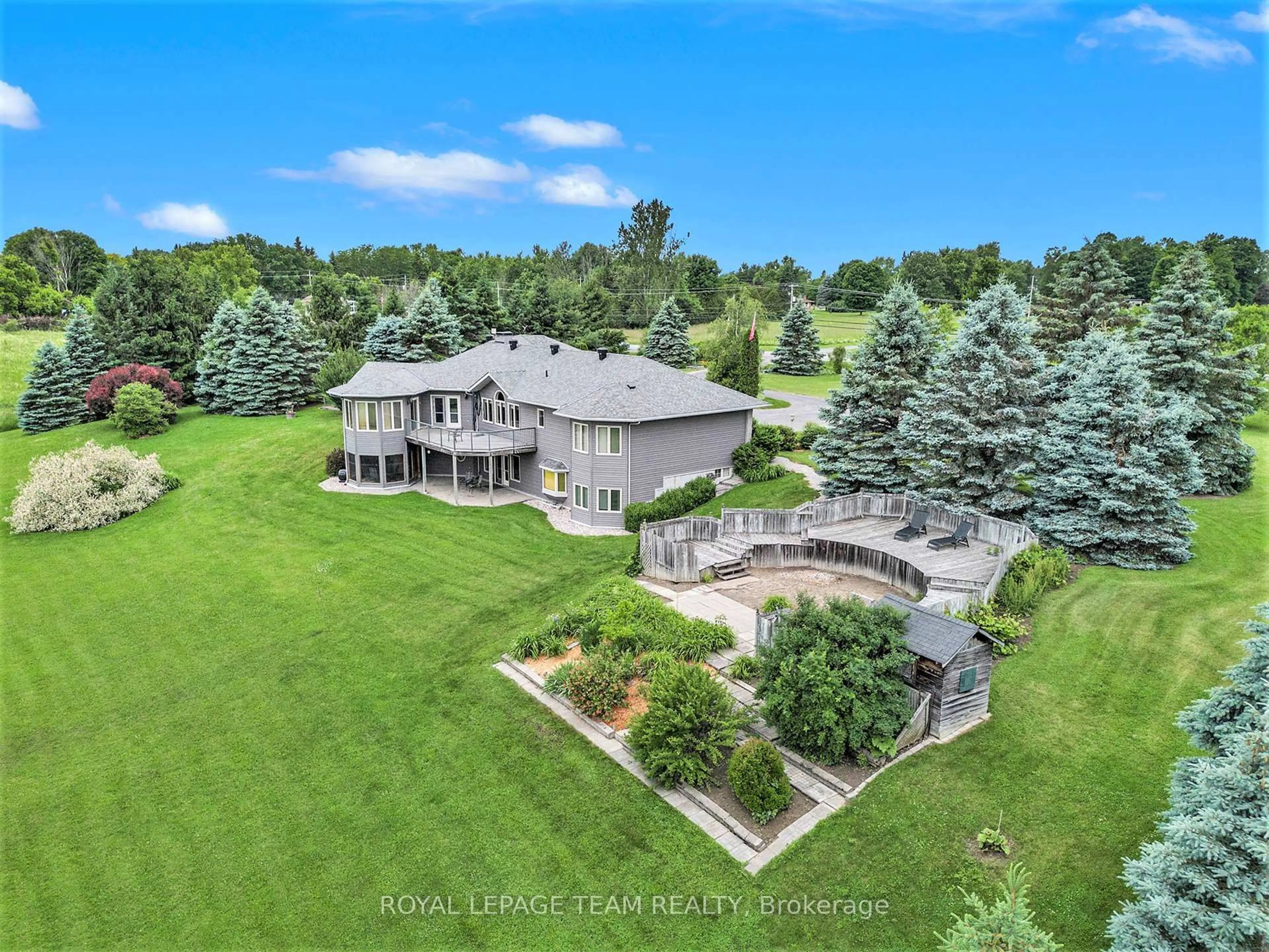 A pic from outside/outdoor area/front of a property/back of a property/a pic from drone, unknown for 2124 Cty Rd 18 Rd, North Grenville Ontario K0G 1J0