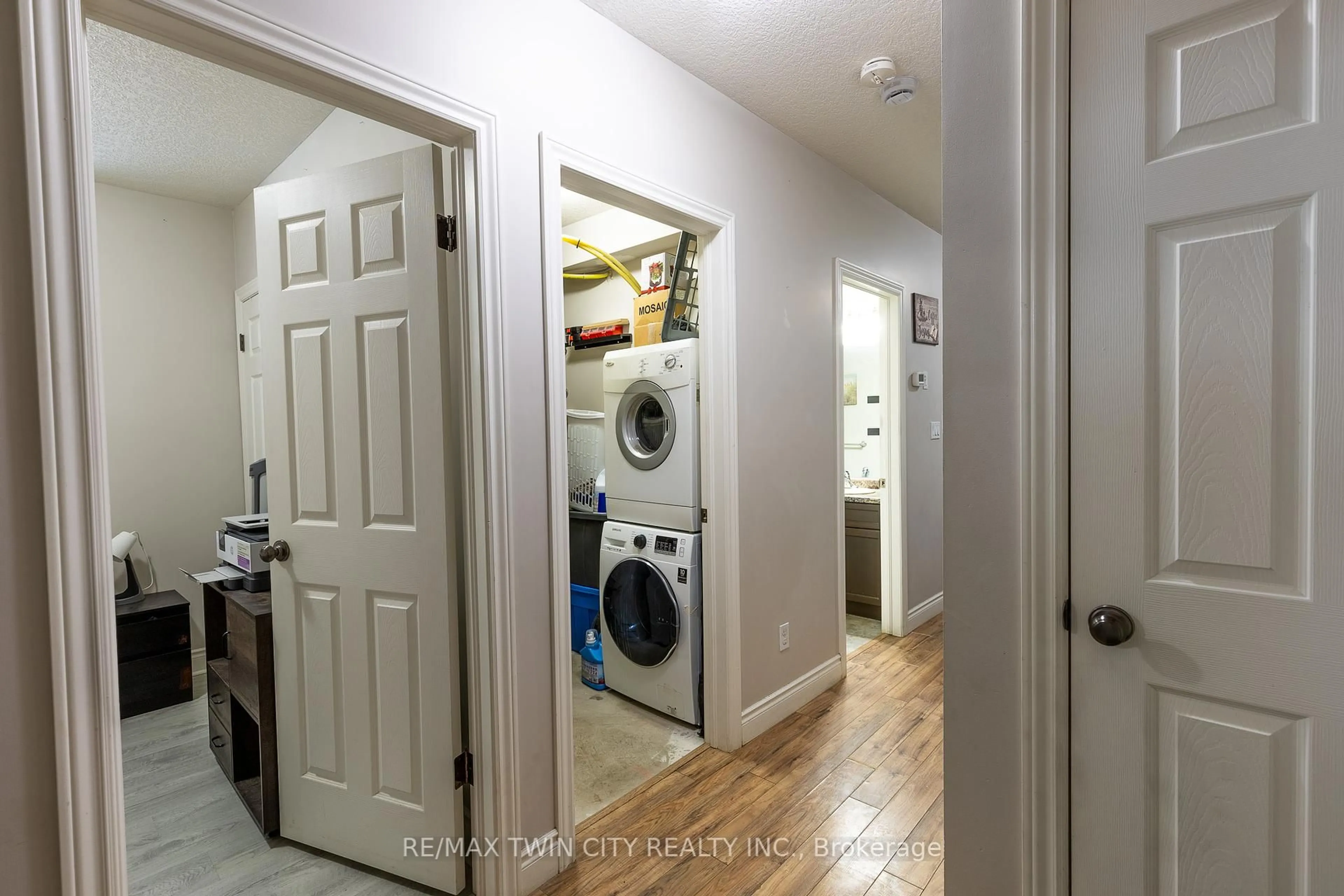 Laundry room for 38 Howe Dr #6B, Kitchener Ontario N2E 0E3