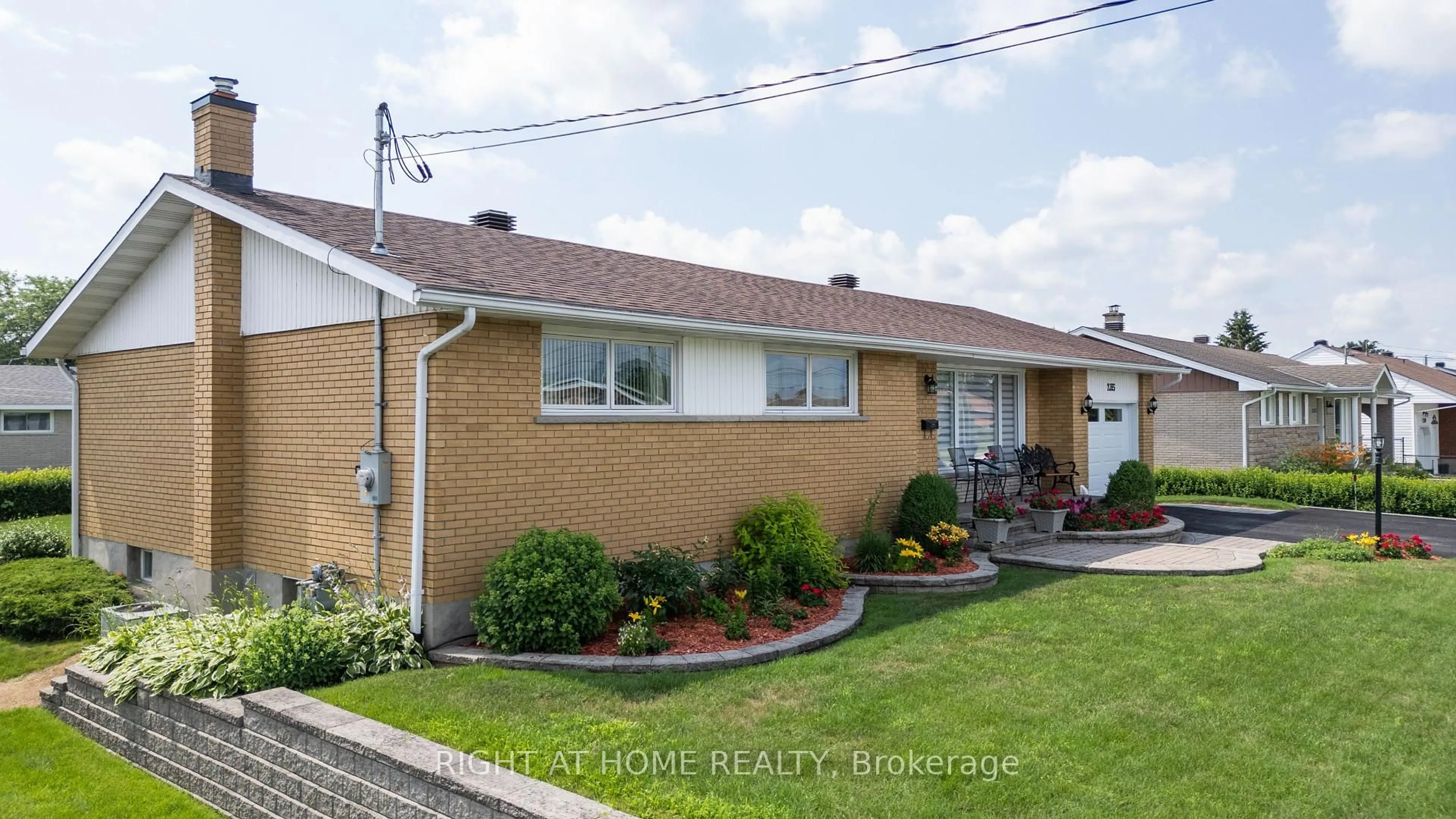 Home with brick exterior material, street for 2355 Raymond St, Clarence-Rockland Ontario K4K 1K3