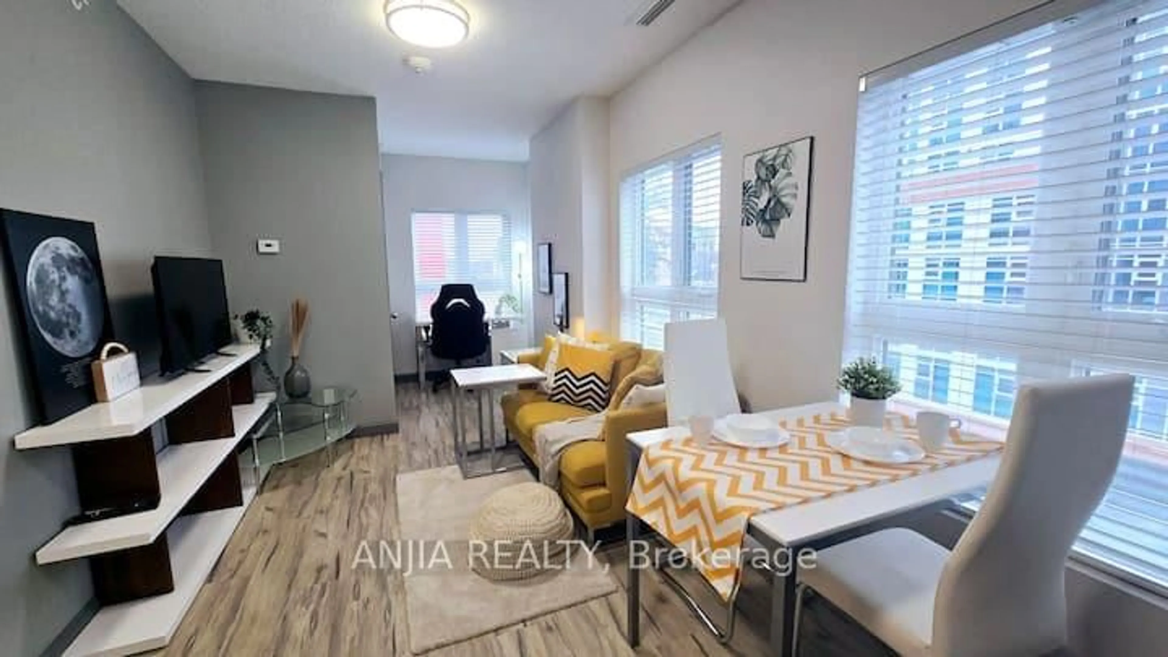 A pic of a room for 258A SUNVIEW St #163, Waterloo Ontario N2L 0H6
