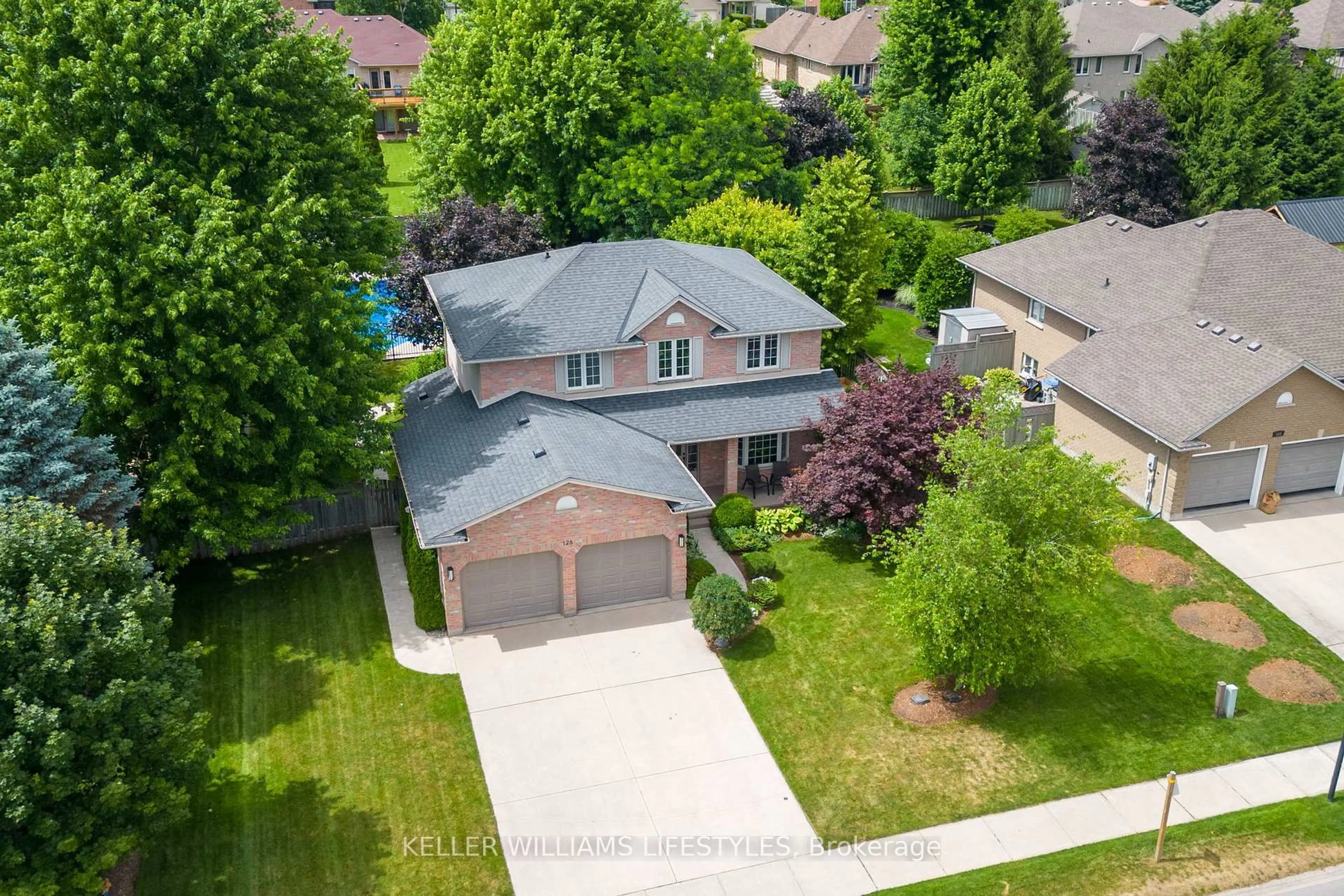 A pic from outside/outdoor area/front of a property/back of a property/a pic from drone, street for 128 Westbrook Dr, Middlesex Centre Ontario N0L 1R0