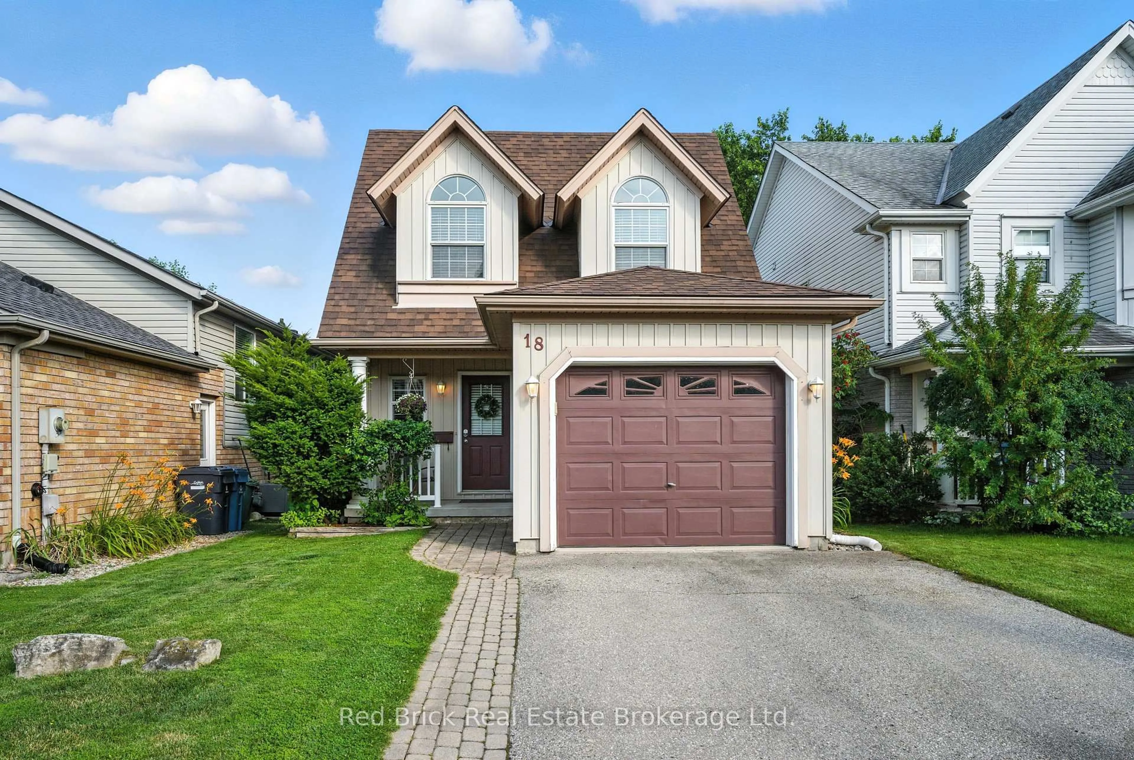 Home with vinyl exterior material, street for 18 Boulder Cres, Guelph Ontario N1G 5A2