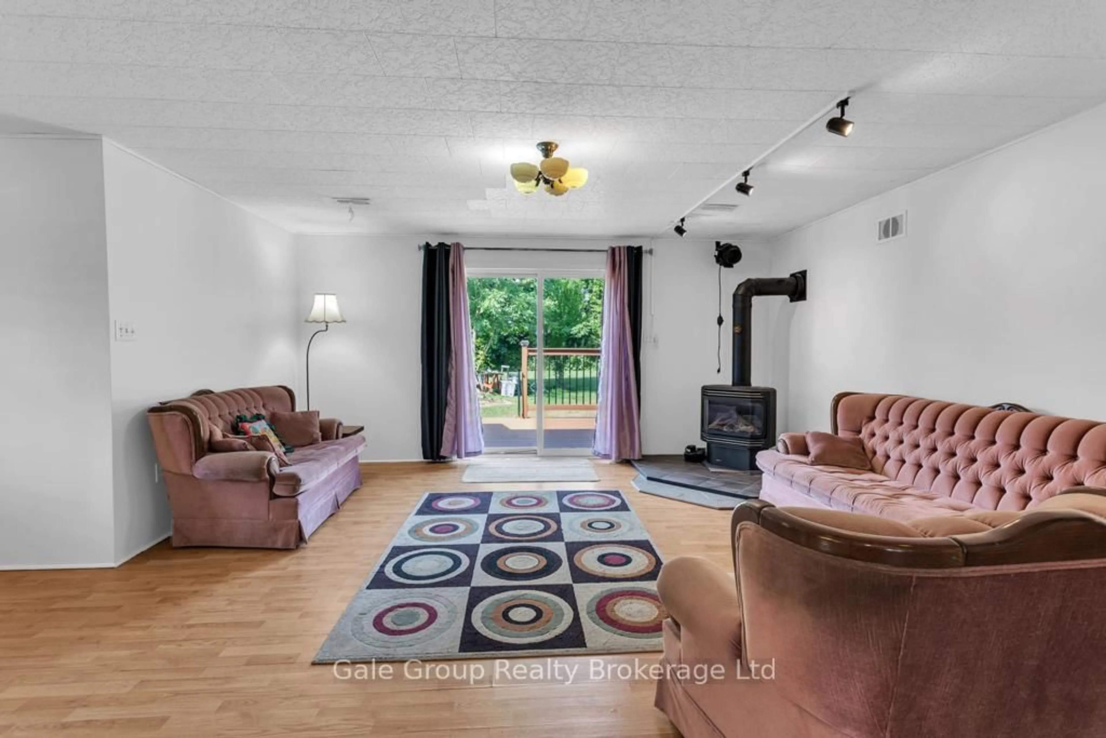 Living room with furniture, unknown for 22 Second St, Norfolk Ontario N4B 2W6