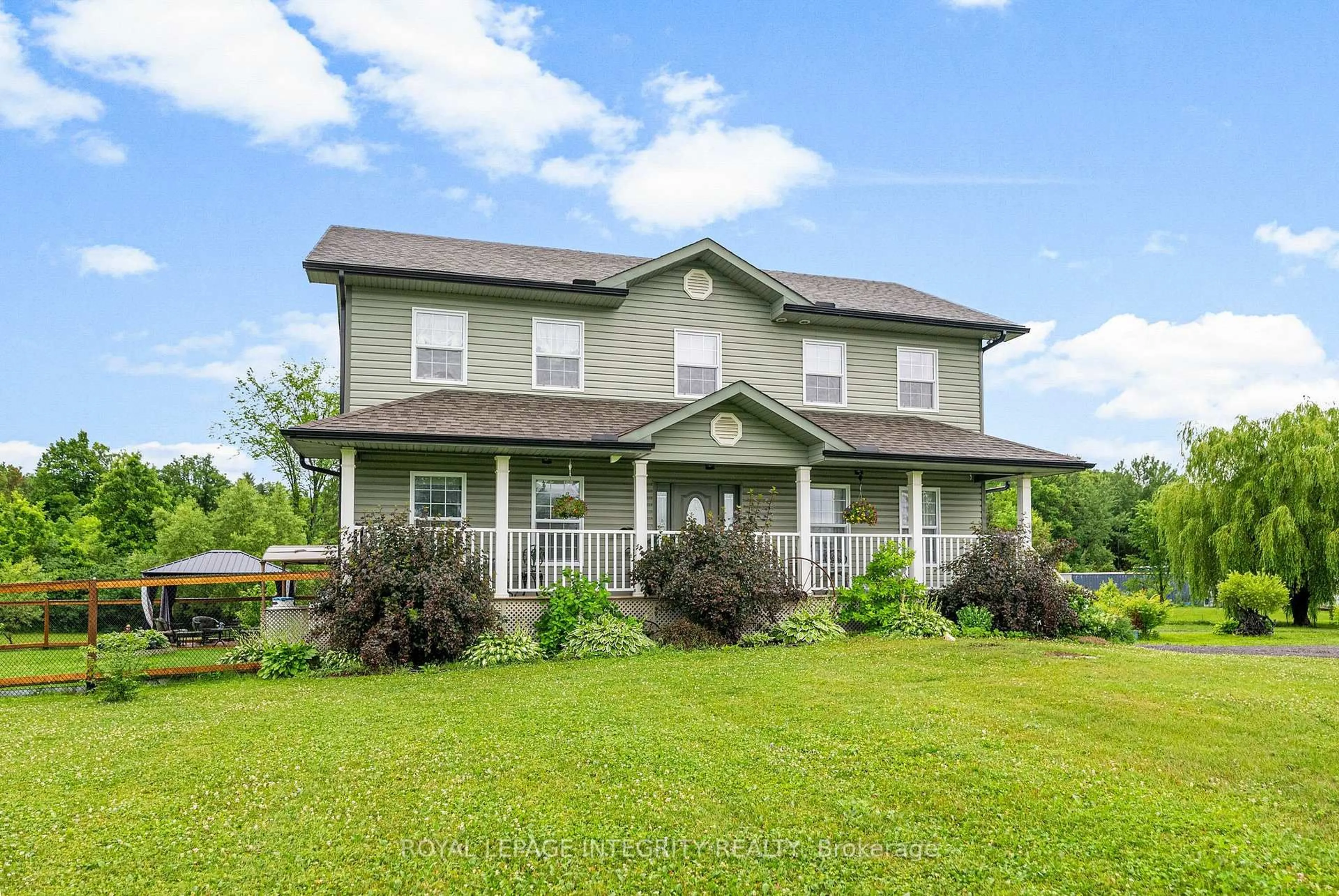 Home with vinyl exterior material, unknown for 1563 Hwy 132 Highway, Renfrew Ontario K7V 3Z5