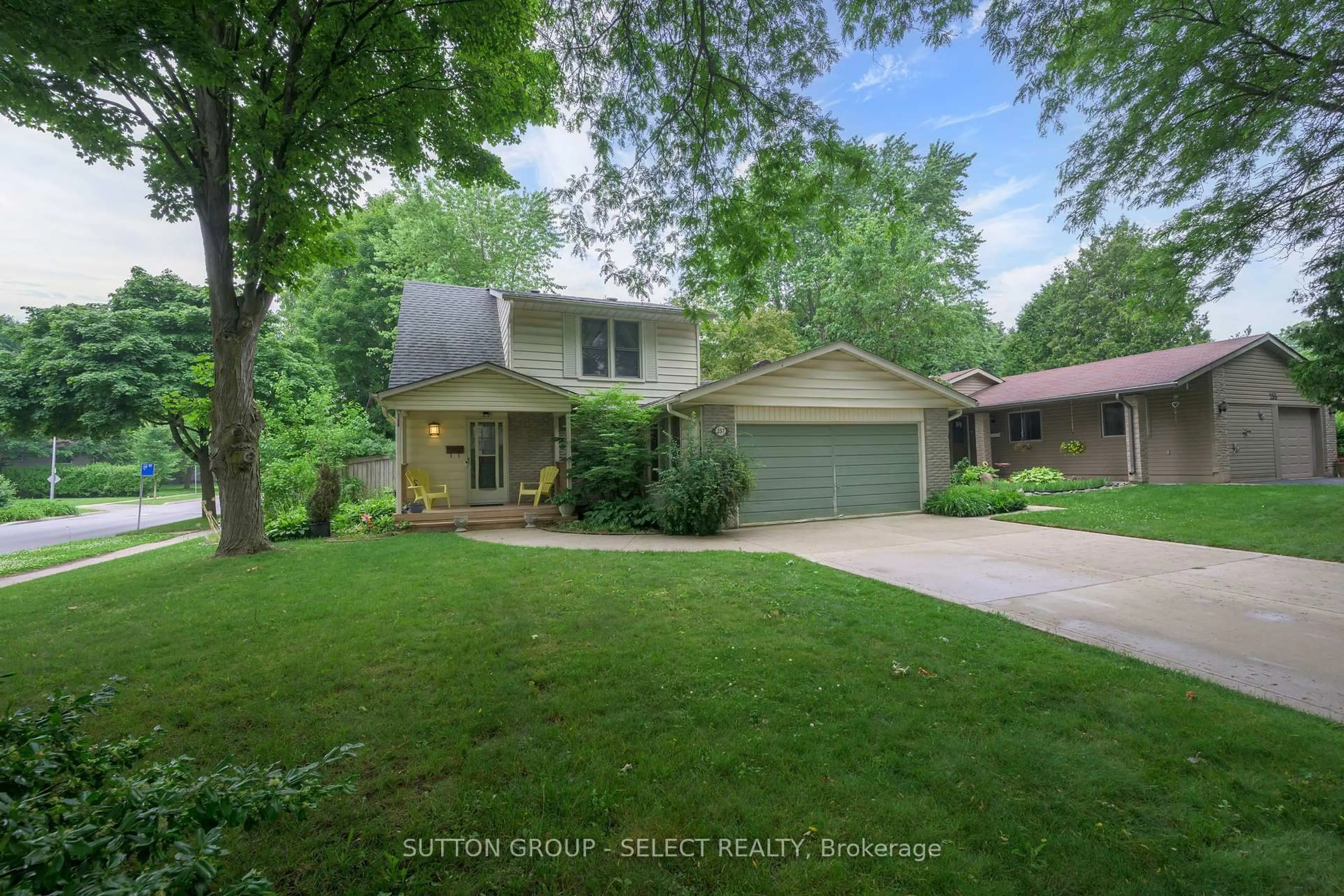 Unknown for 257 Edgehill Cres, London North Ontario N6G 2T6