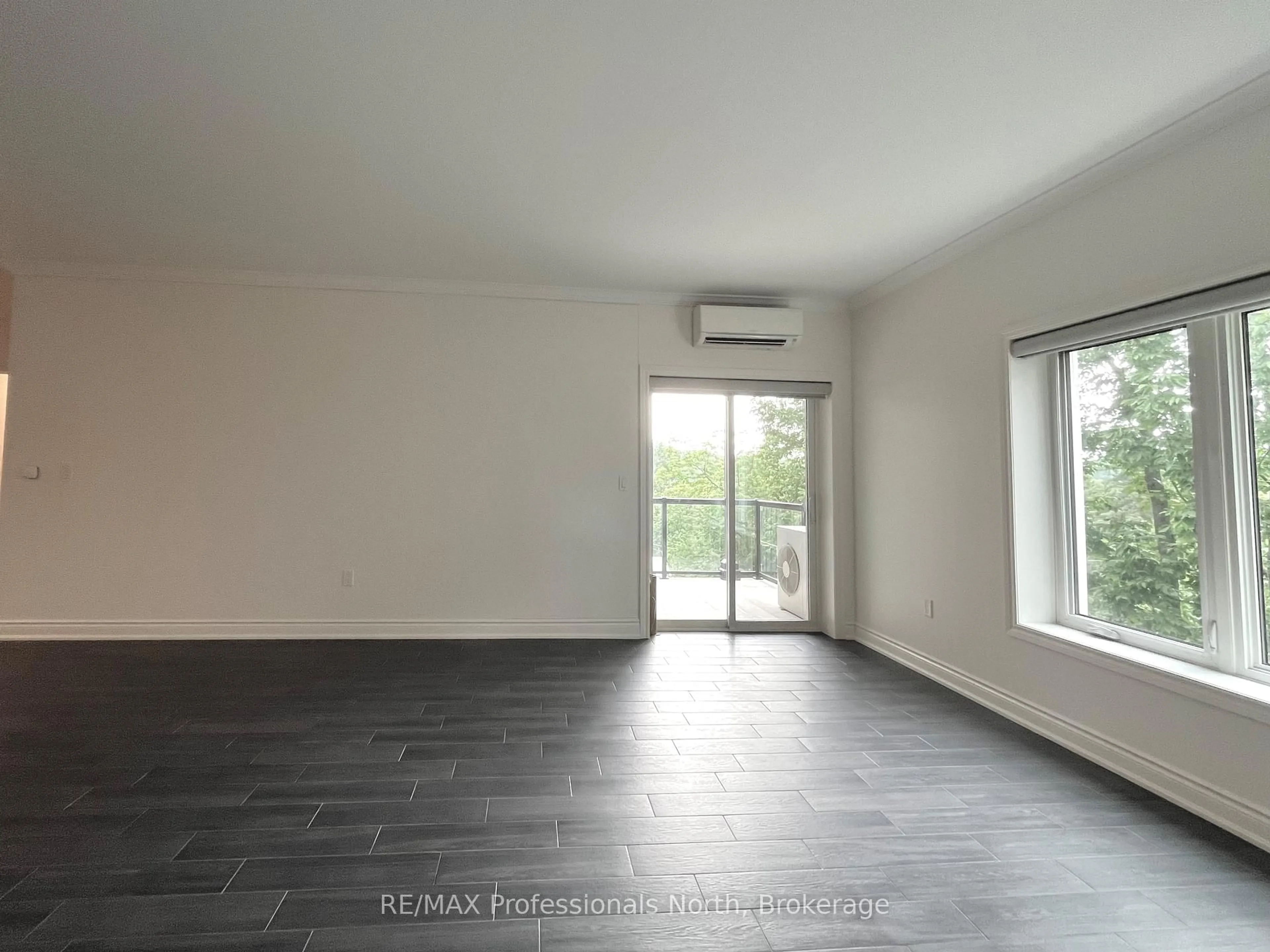 A pic of a room for 4 Lake Ave #204, Dysart et al Ontario K0M 1S0
