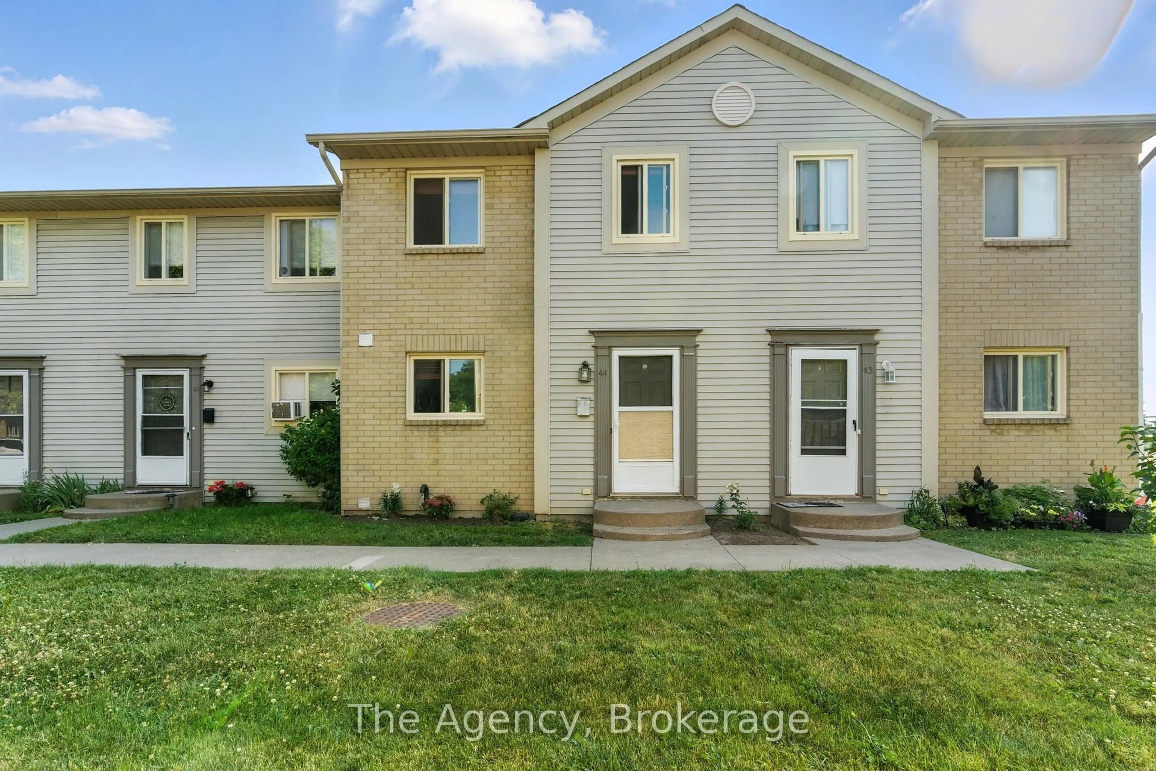 Unknown for 65 Dorchester Blvd #44, St. Catharines Ontario L2M 7T7