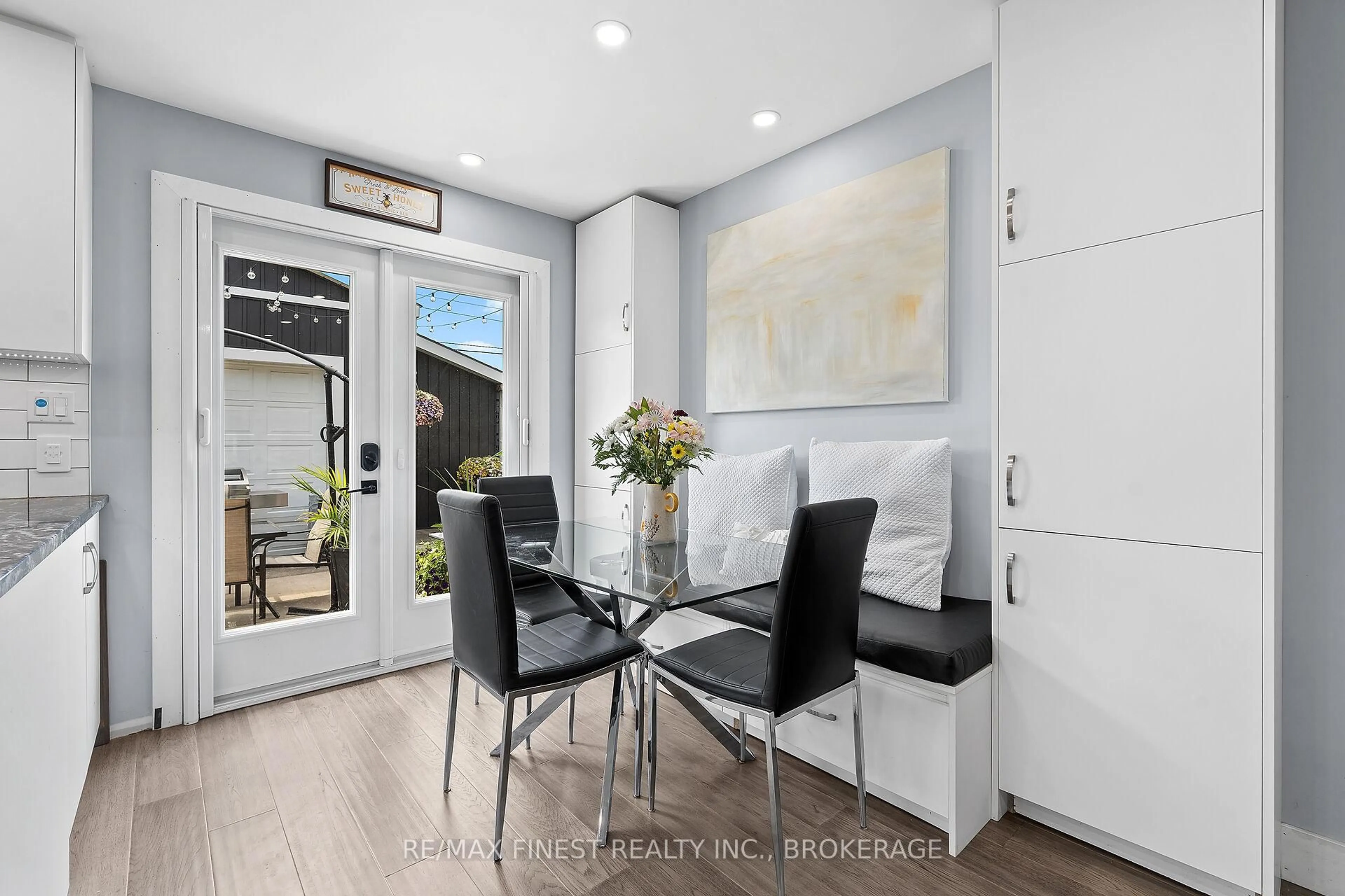 Unknown for 208 Sutherland Dr, Kingston Ontario K7K 5X7