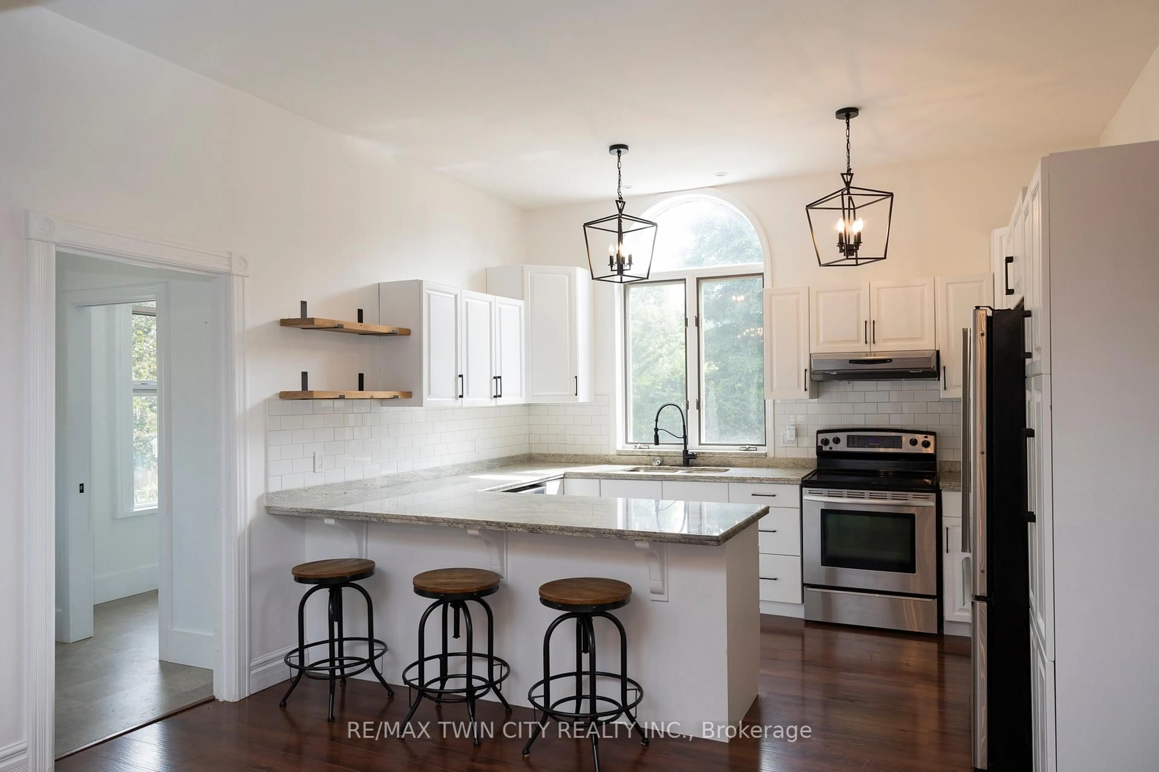 Open concept kitchen, unknown for 76.5 STOVER St, Norwich Ontario N0J 1P0