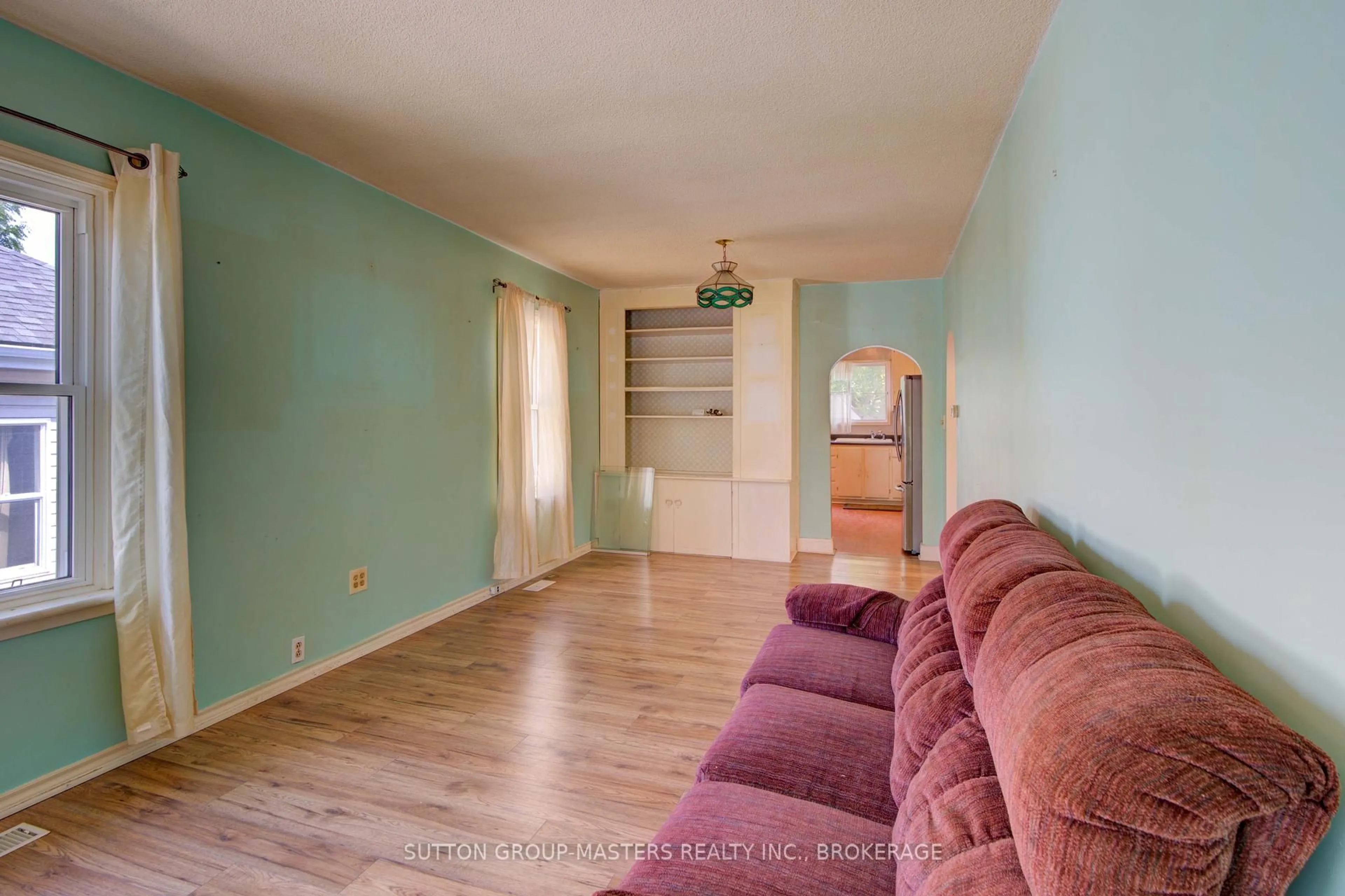 A pic of a room for 96 Russell St, Kingston Ontario K7K 2E8