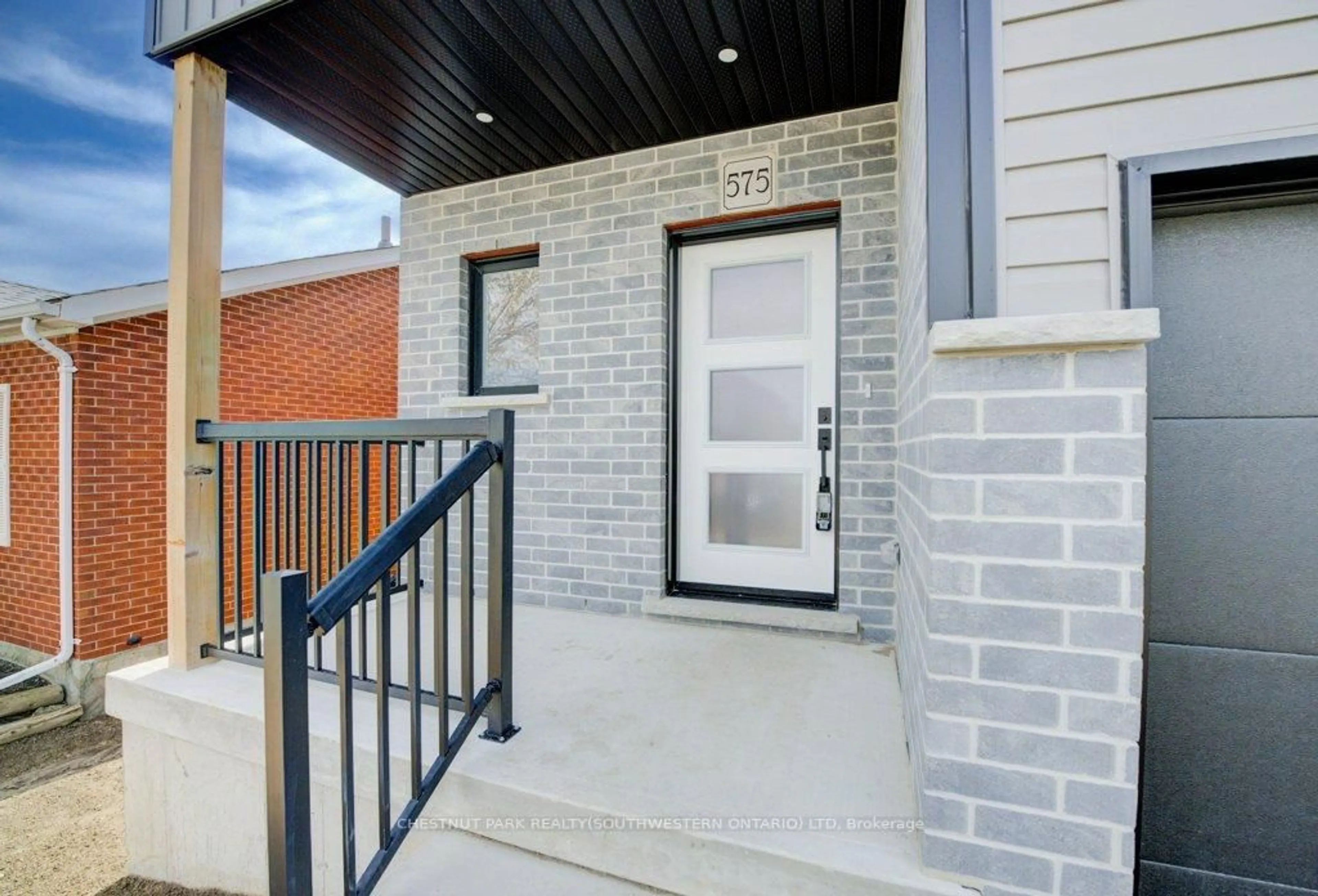 Home with brick exterior material, street for 575 Guelph St, Kitchener Ontario N2H 5Y2