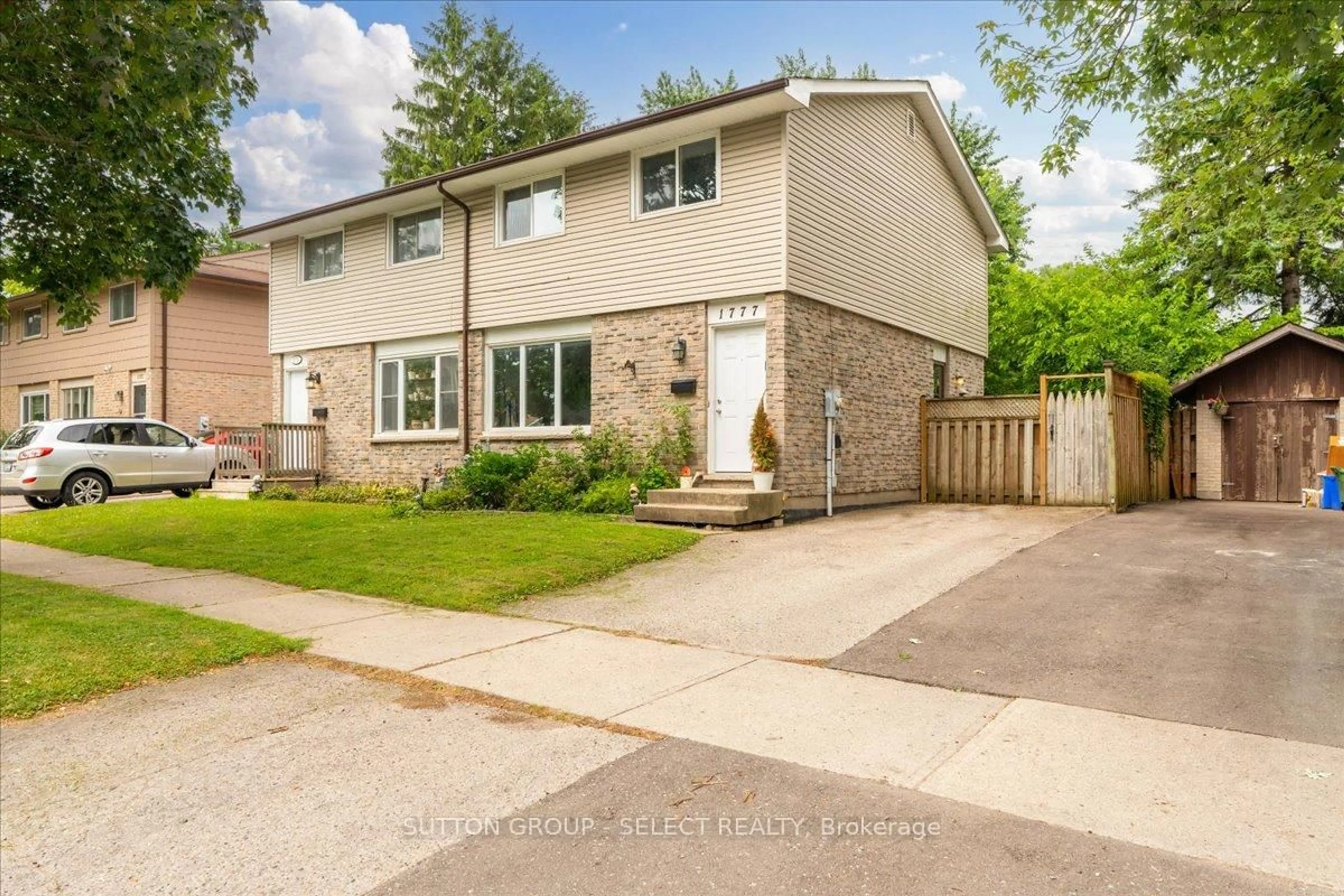 Unknown for 1777 Aldersbrook Rd, London North Ontario N6G 3E2