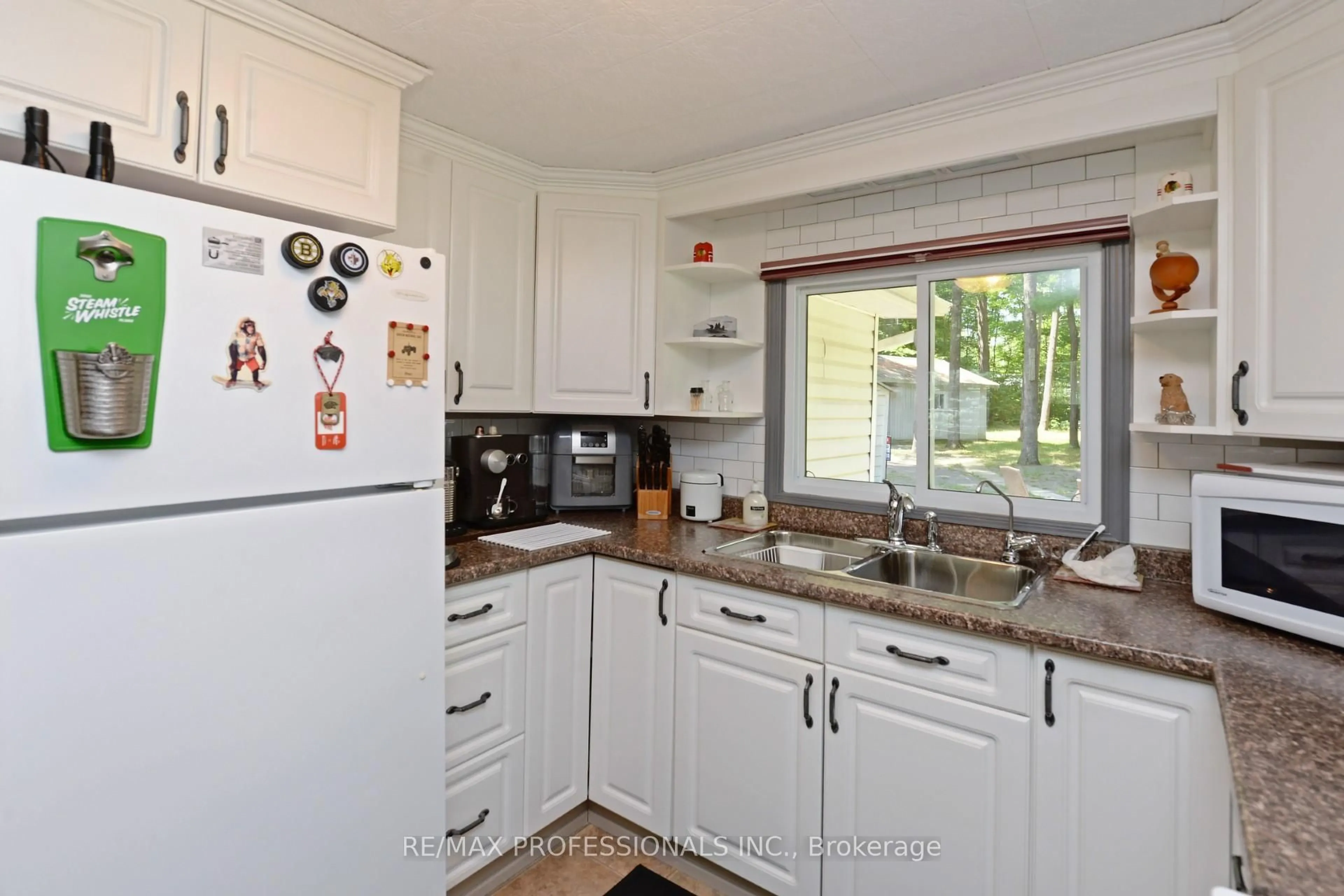 Standard kitchen, unknown for 50 Pine Grove Rd, Trent Hills Ontario K0L 1L0