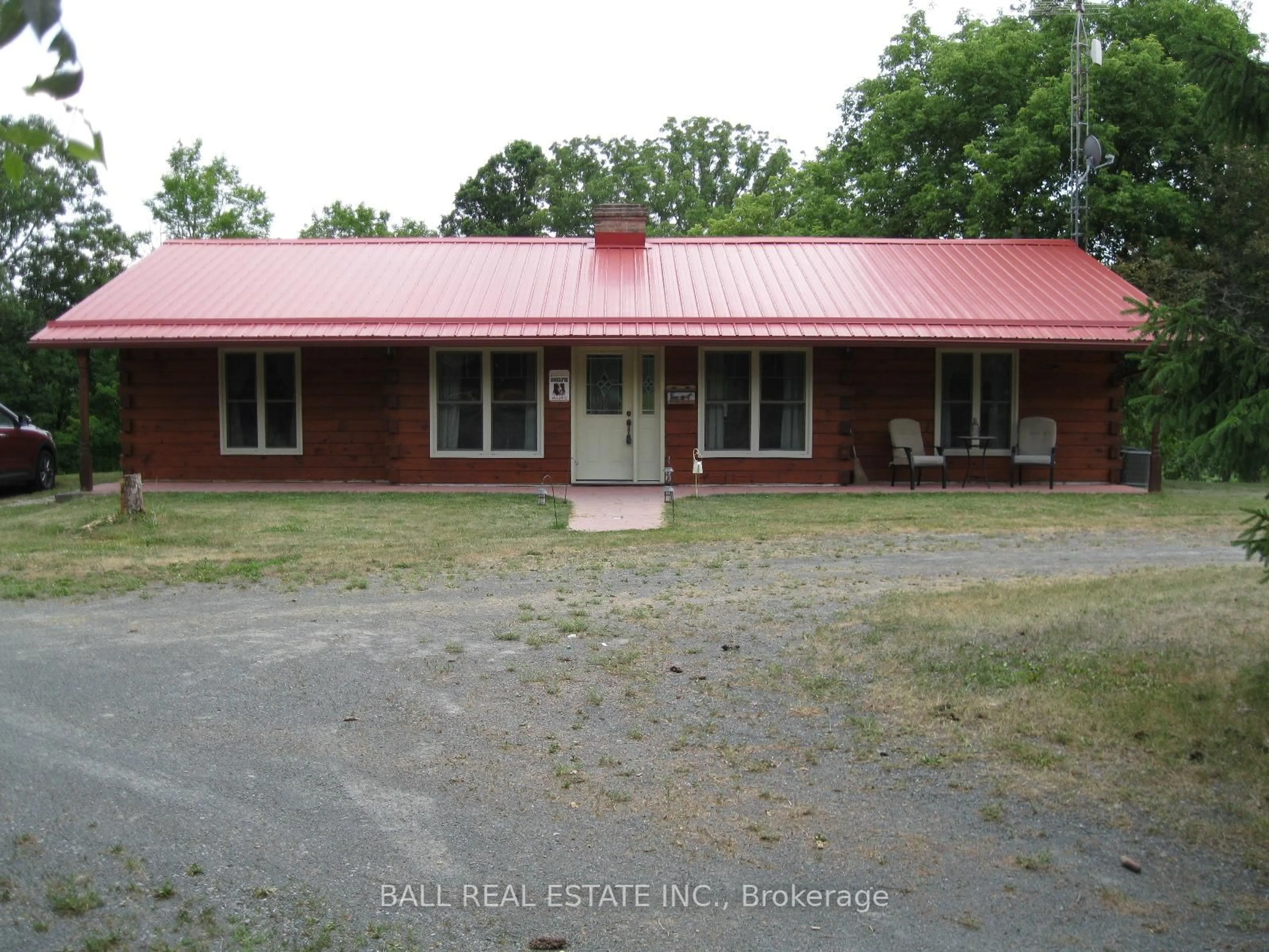 A pic from outside/outdoor area/front of a property/back of a property/a pic from drone, building for 895 Crowe River Rd, Trent Hills Ontario K0K 2M0
