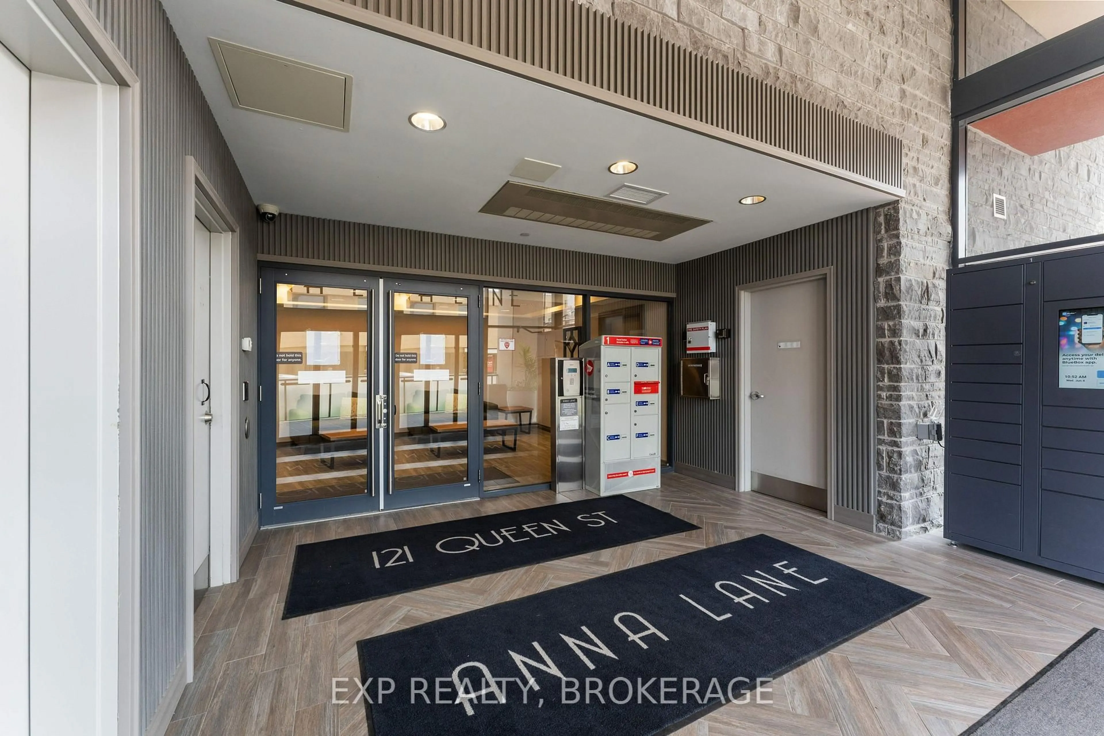 Indoor entryway for 121 Queen St #306, Kingston Ontario K7K 0G6