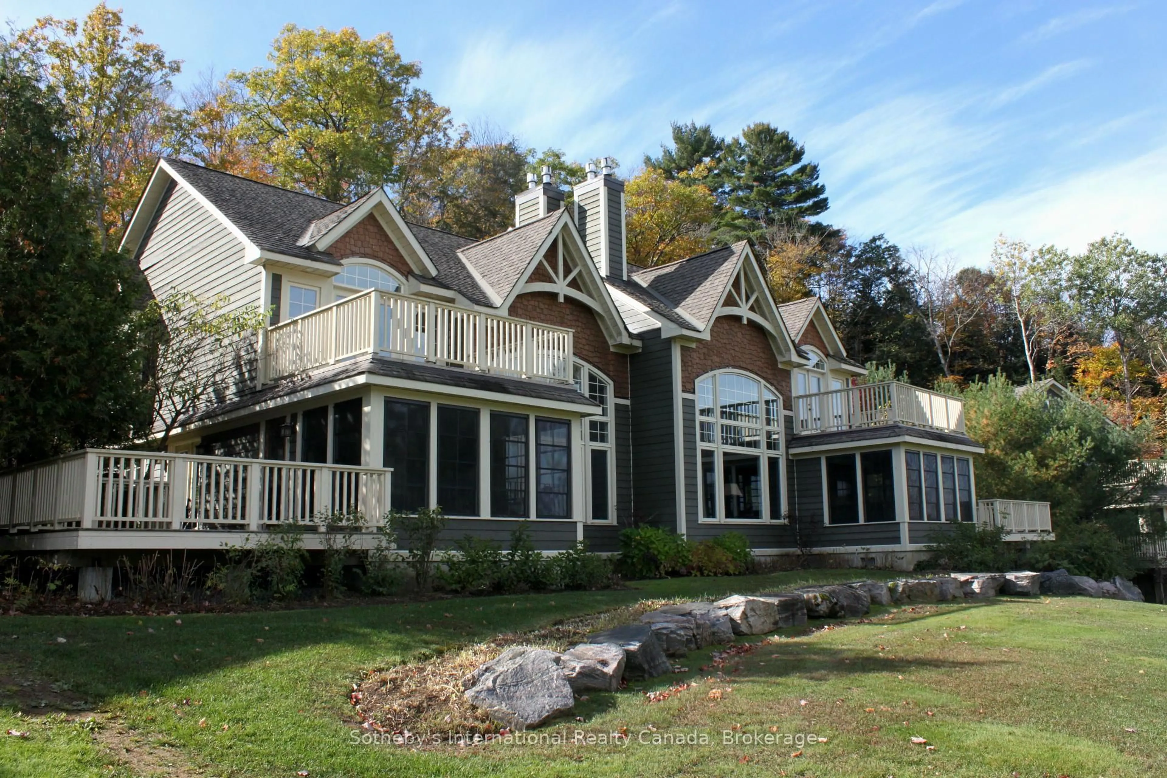 Home with vinyl exterior material, water/lake/river/ocean view for 3876 Muskoka 118 Rd #S2W1, Muskoka Lakes Ontario P0B 1J0