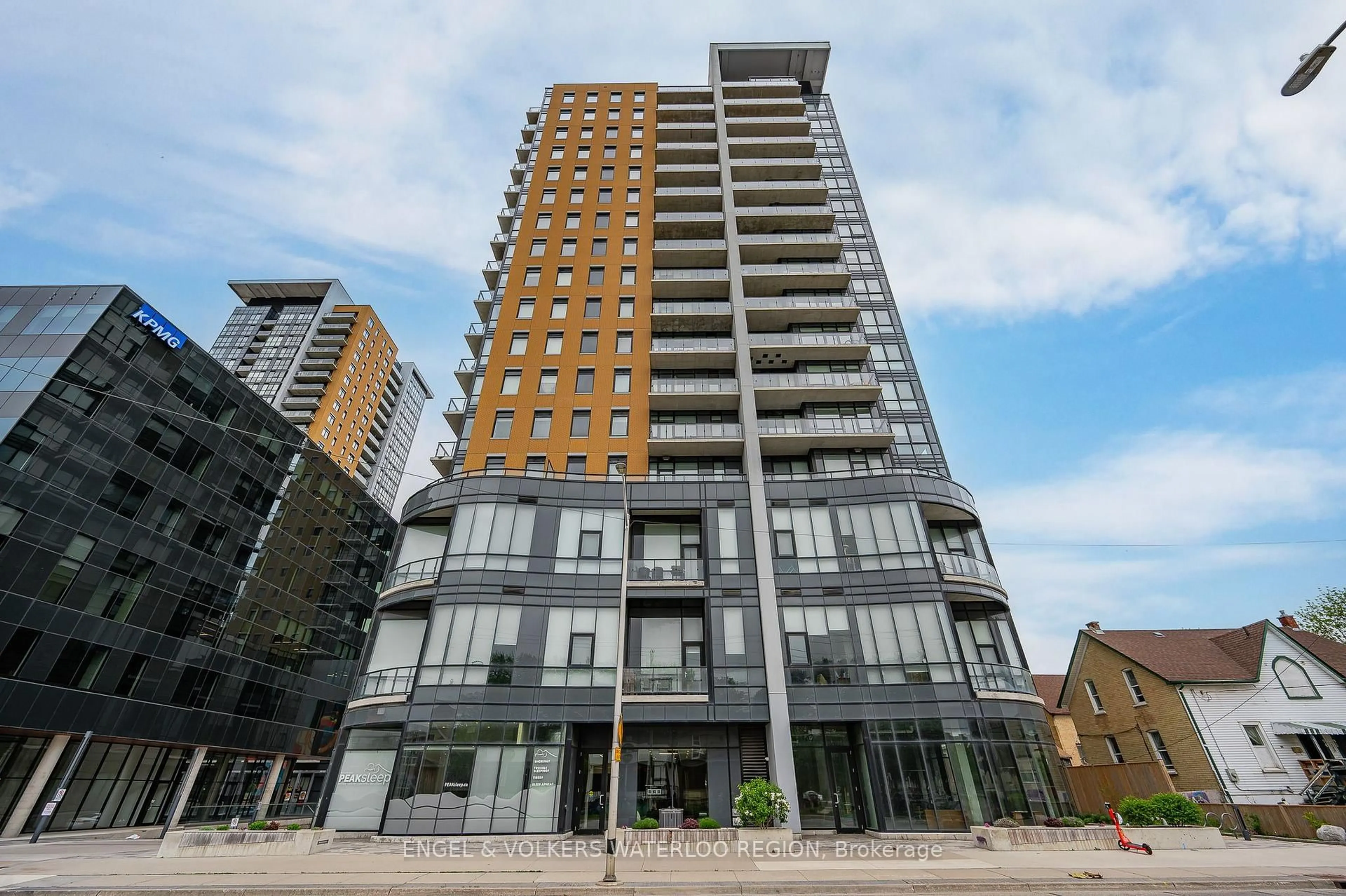 Unknown for 100 Garment St #210, Kitchener Ontario N2G 0C3