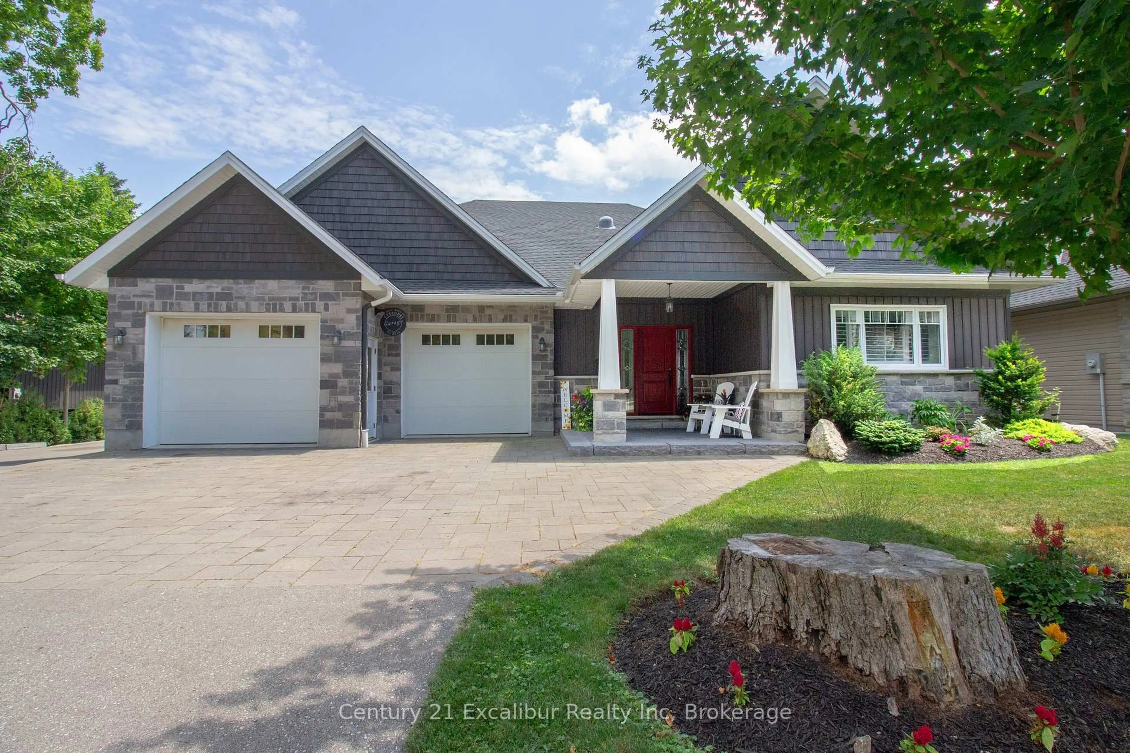 Unknown for 566 St. Patrick St, Centre Wellington Ontario N1M 1N2