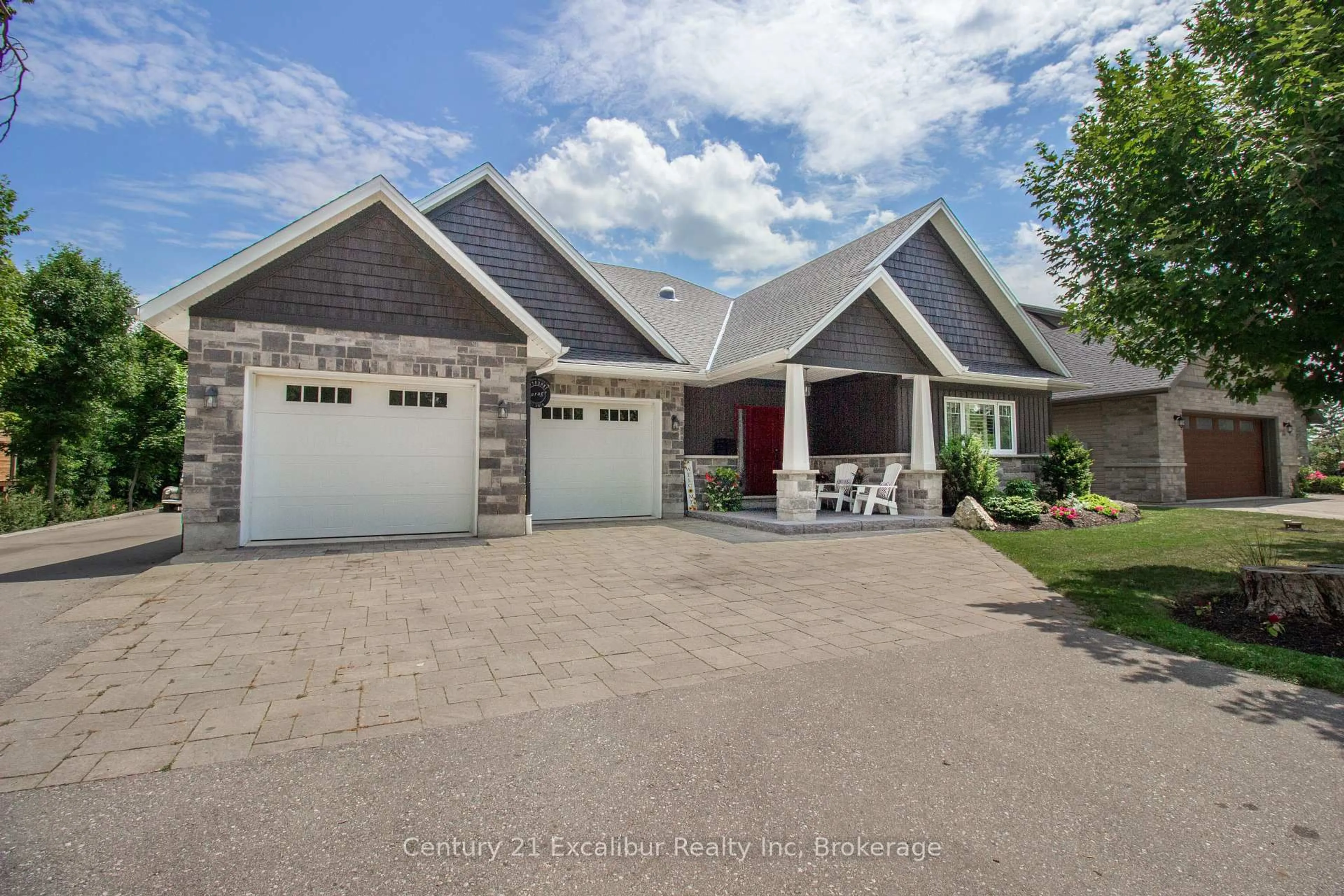 Unknown for 566 St. Patrick St, Centre Wellington Ontario N1M 1N2