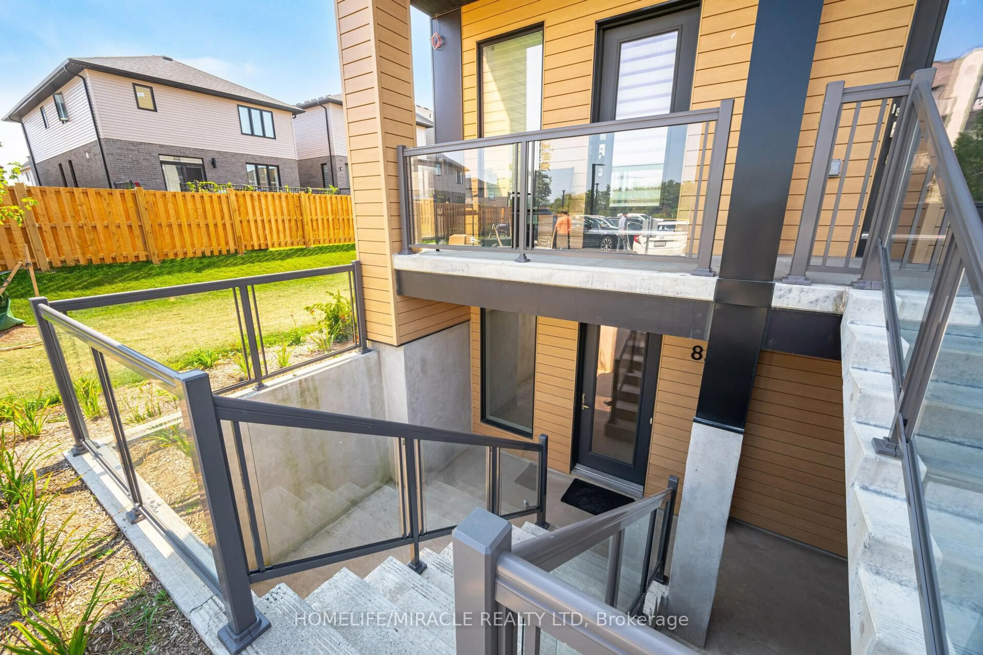 Unknown for 261 Woodbine Ave #83, Kitchener Ontario N2R 0P7