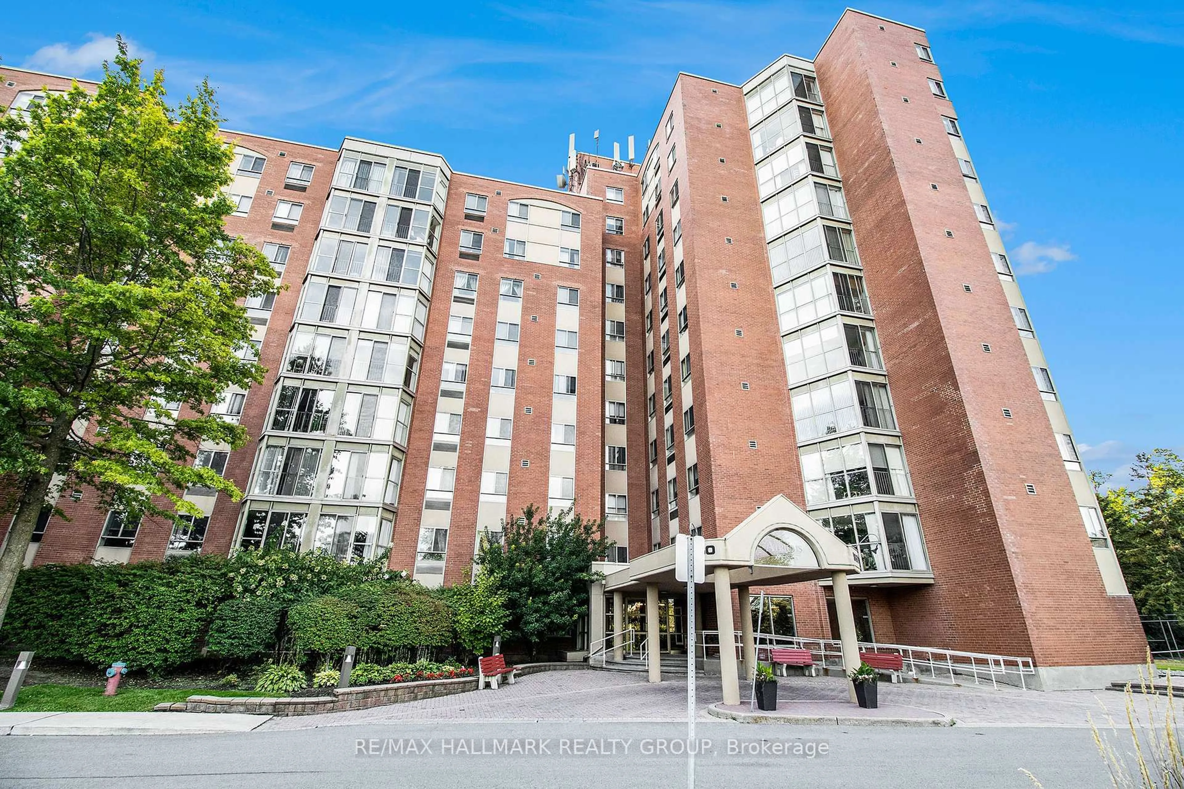 Unknown for 960 Teron Rd #105, Ottawa Ontario K2K 2B6