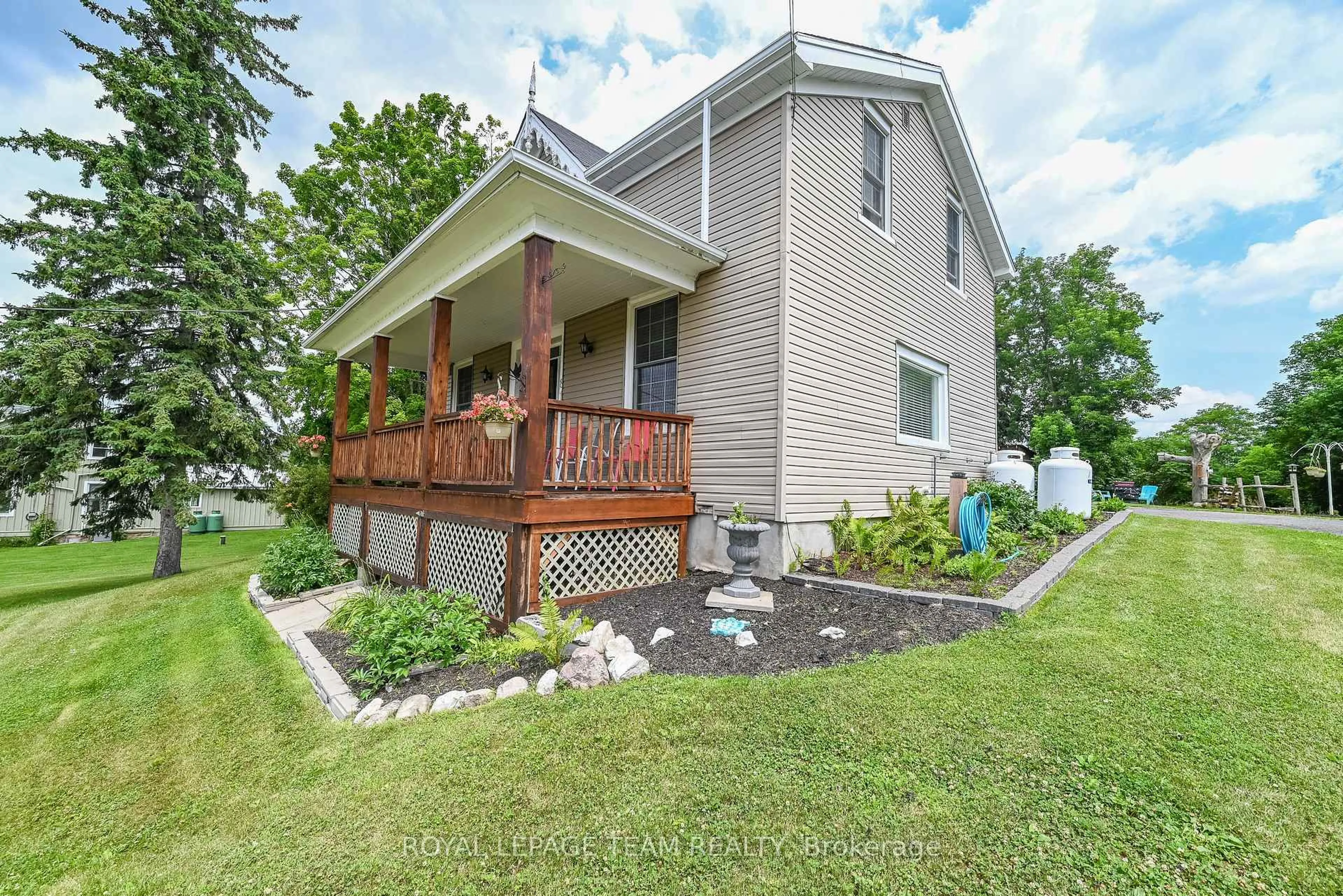Unknown for 81 York St, Lanark Ontario K0G 1K0
