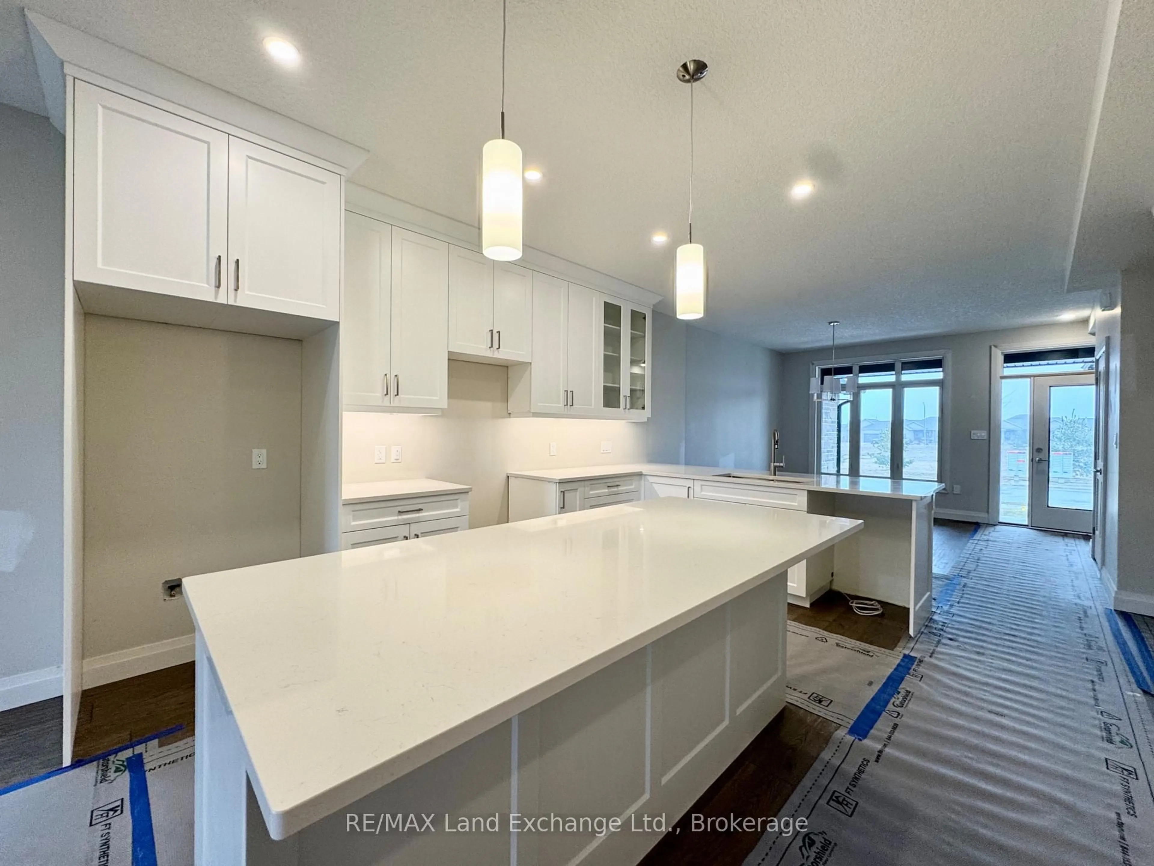 Open concept kitchen, unknown for 358 ROSNER Dr, Saugeen Shores Ontario N0H 2C8