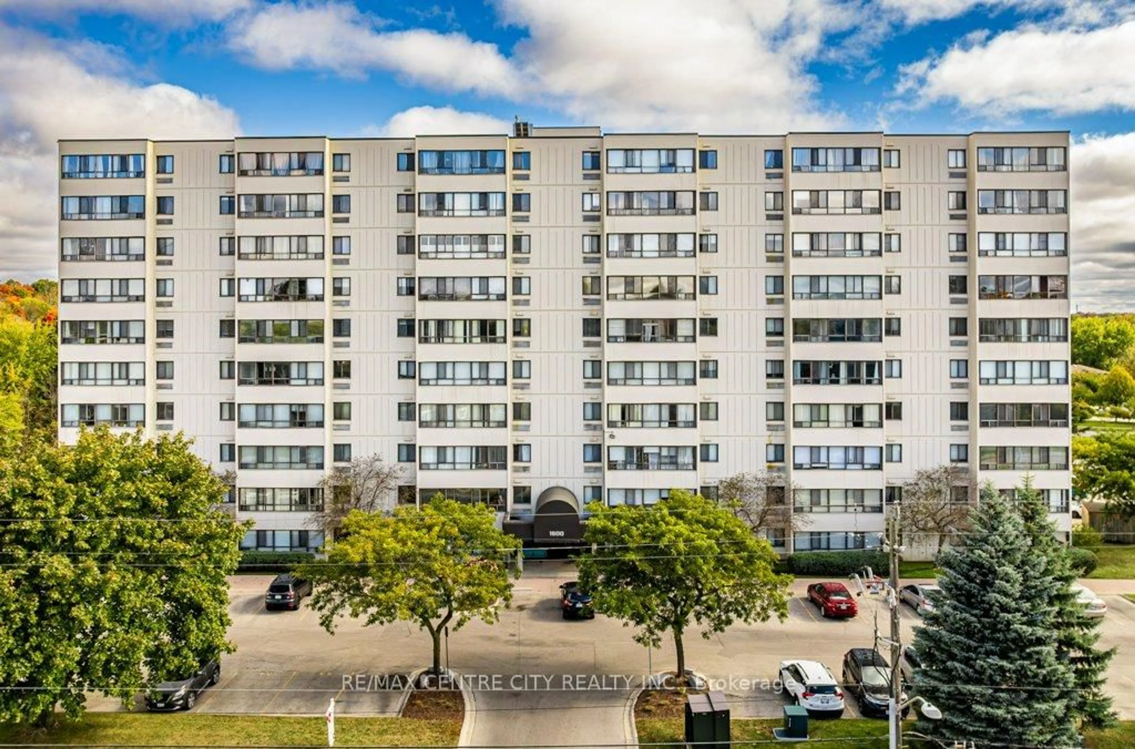A pic from outside/outdoor area/front of a property/back of a property/a pic from drone, unknown for 1600 Adelaide St #702, London North Ontario N5X 3H6