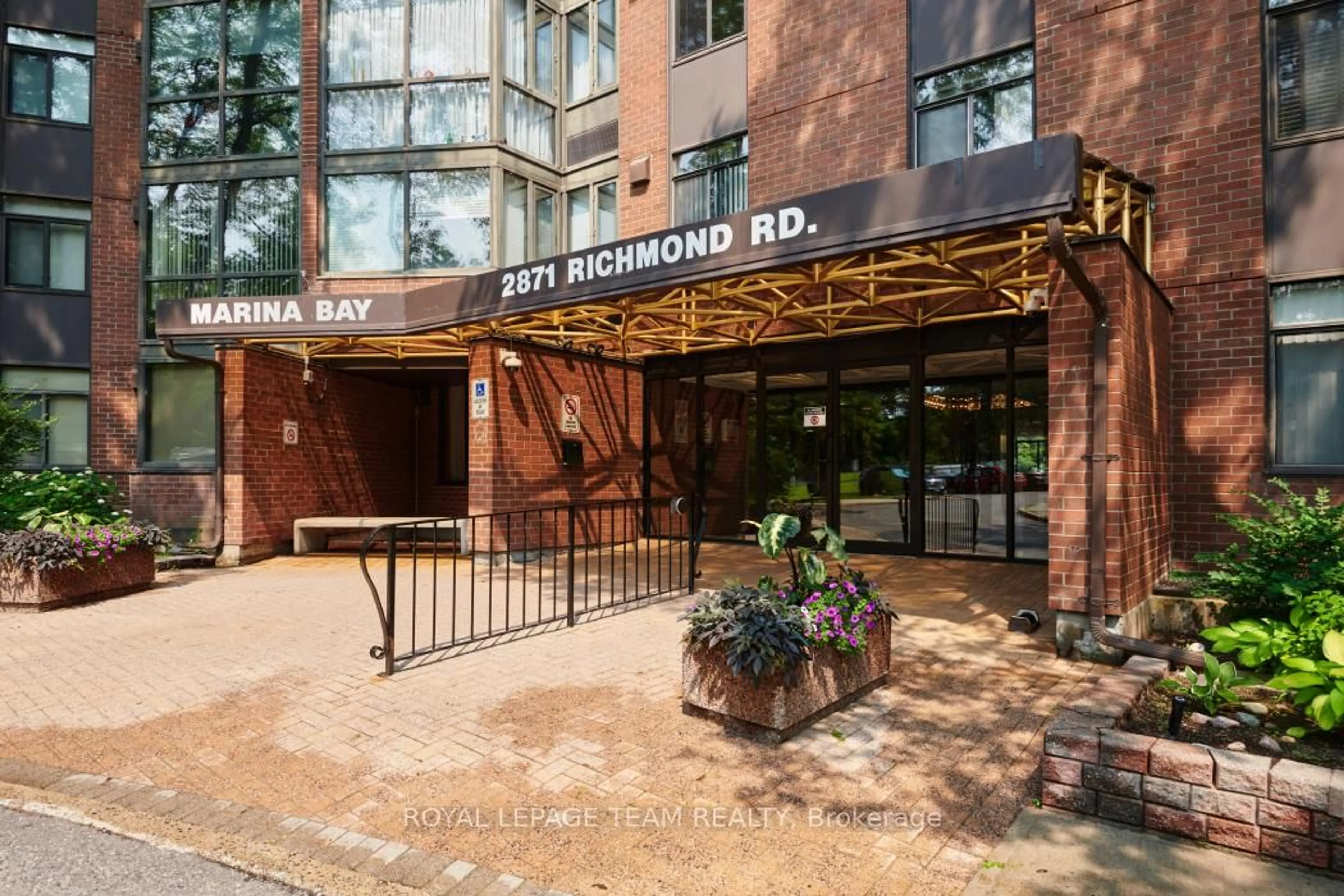Unknown for 2871 Richmond Rd #904, Ottawa Ontario K2B 8M5