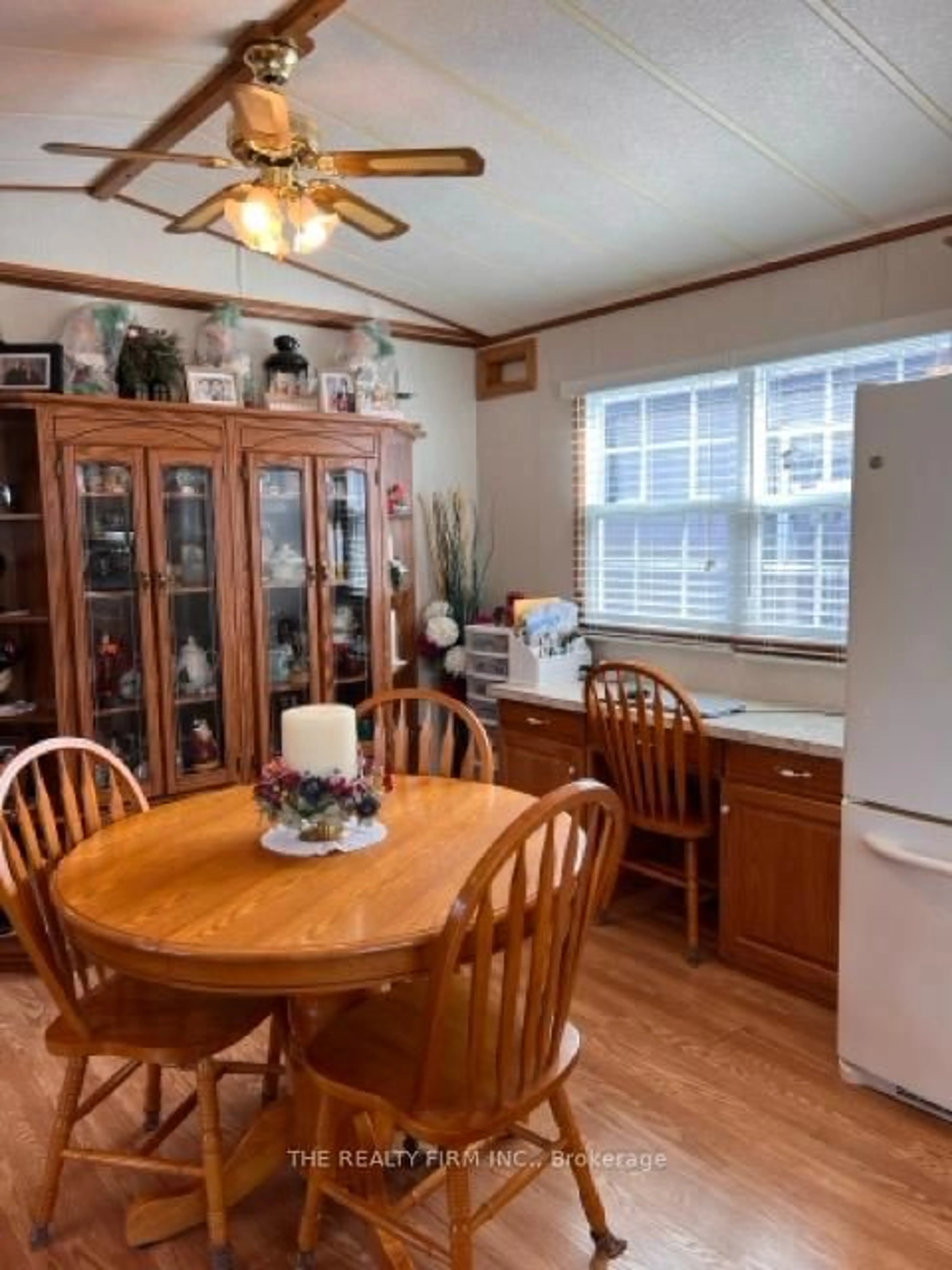 Dining room, wood/laminate floor for 77794 Orchard Line #F 51, Central Huron Ontario N0M 1G0