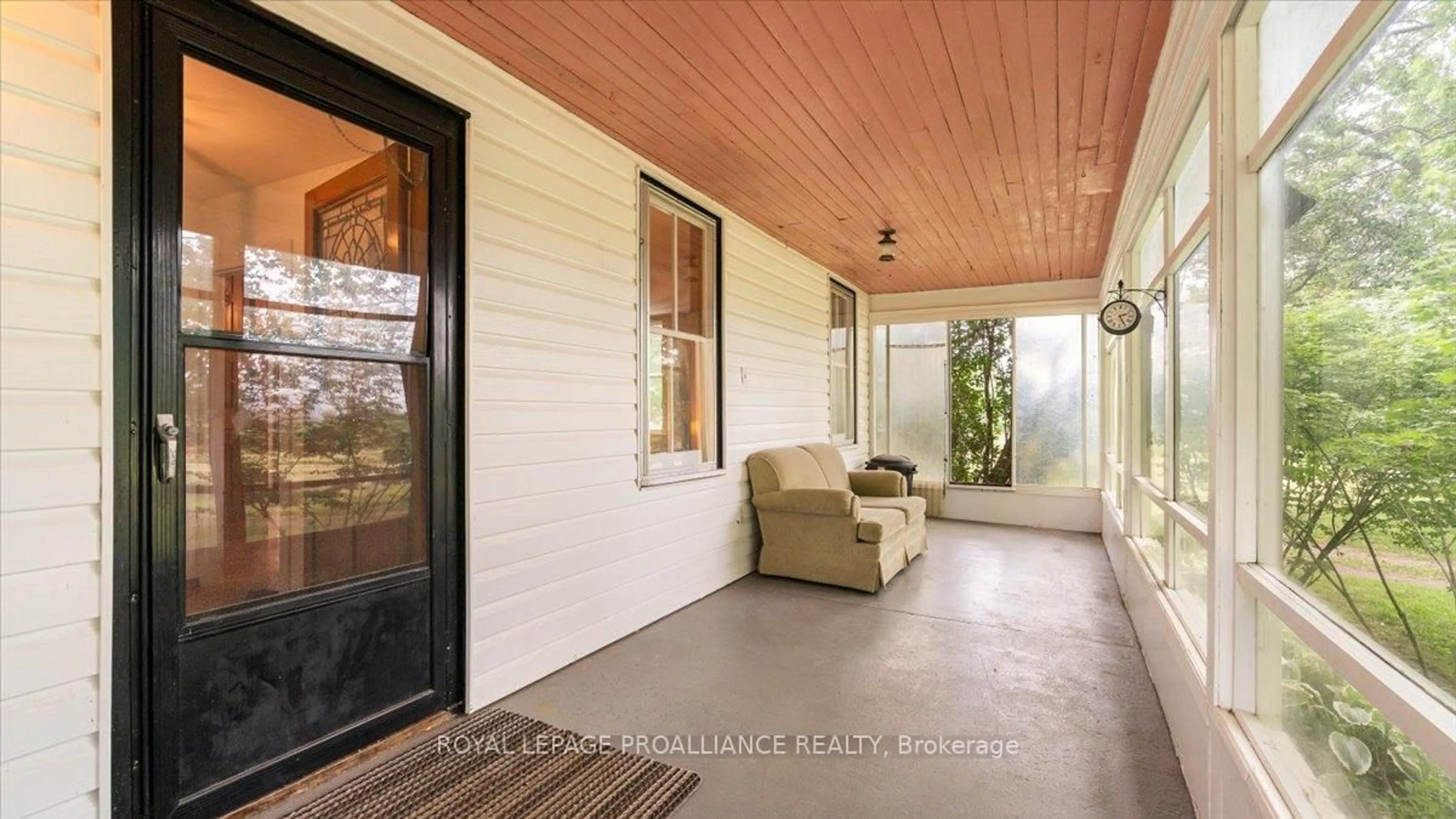 Indoor entryway for 75 Pierce Rd, Prince Edward County Ontario K0K 1G0
