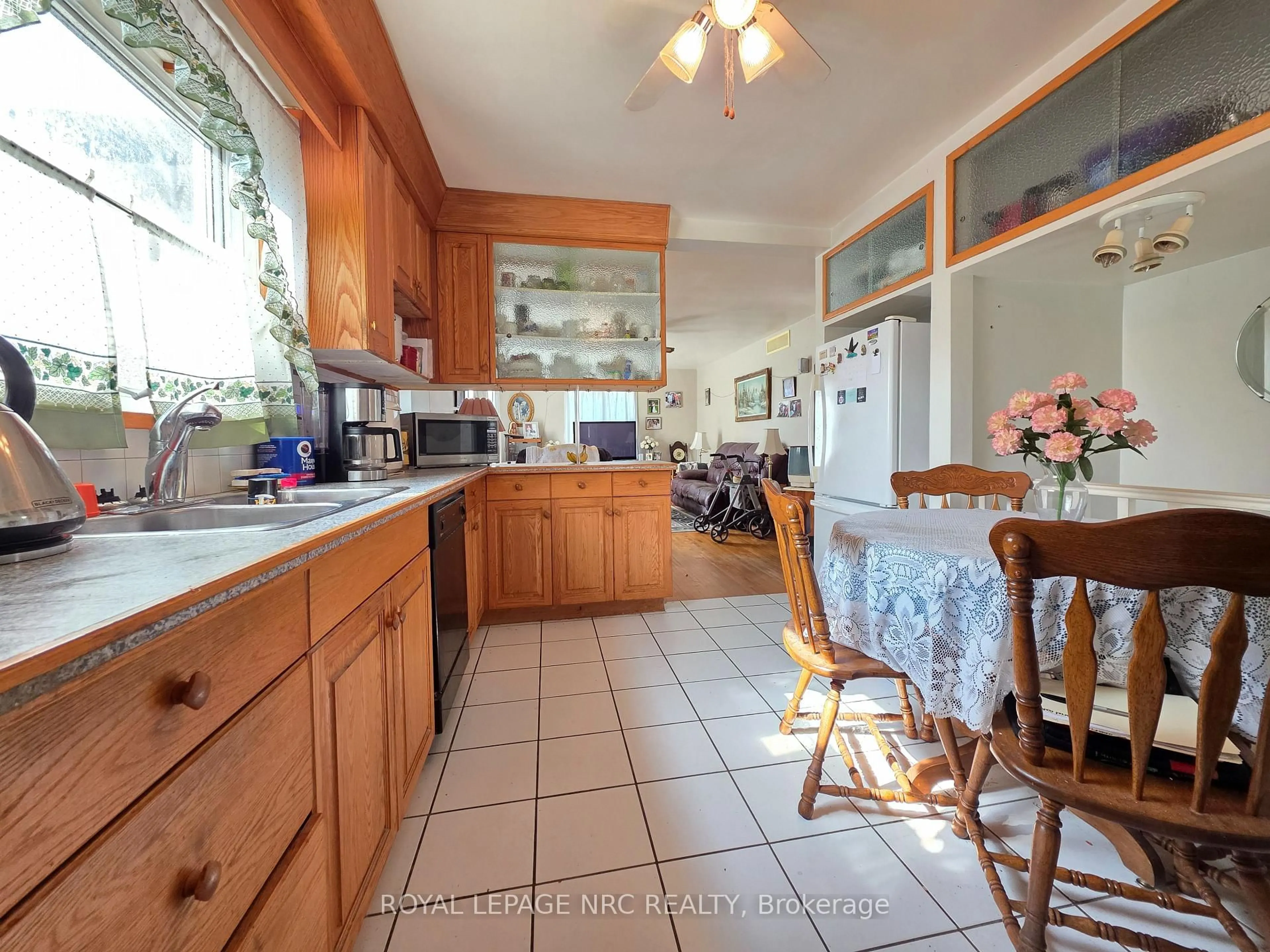 Unknown for 288 First Ave, Welland Ontario L3C 1Y8