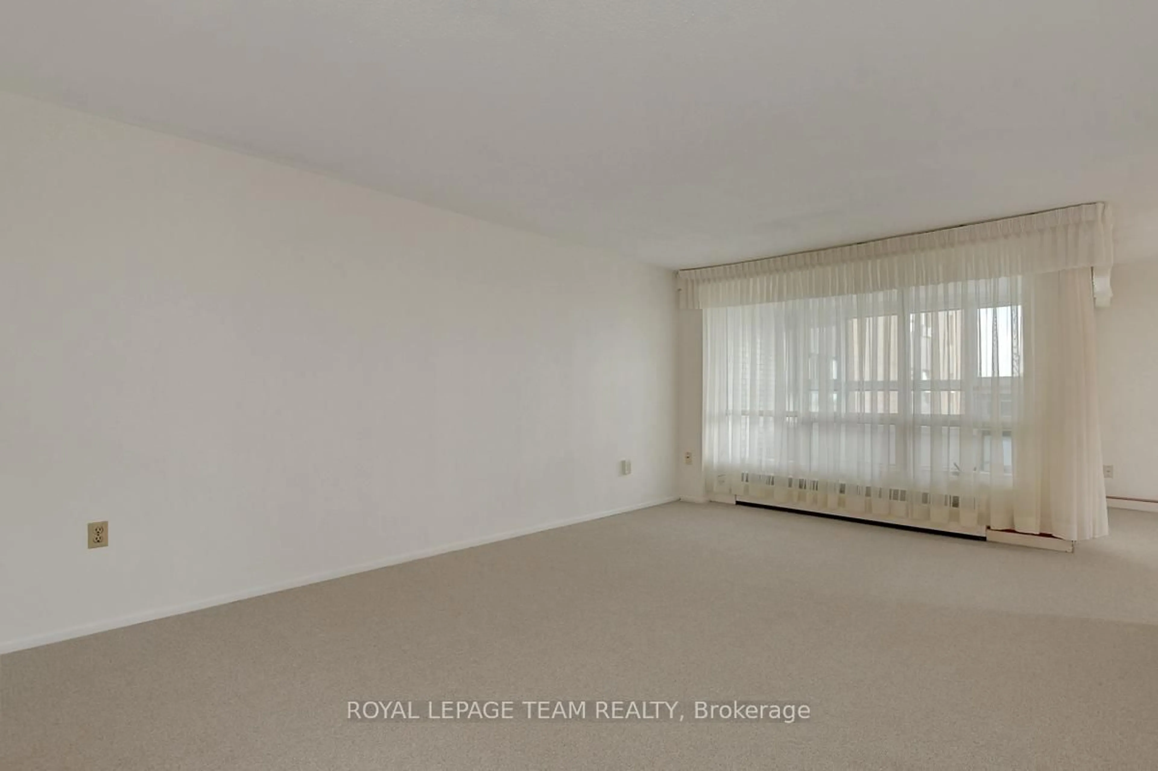 A pic of a room for 1356 Meadowlands Dr #601, Ottawa Ontario K2E 6K6